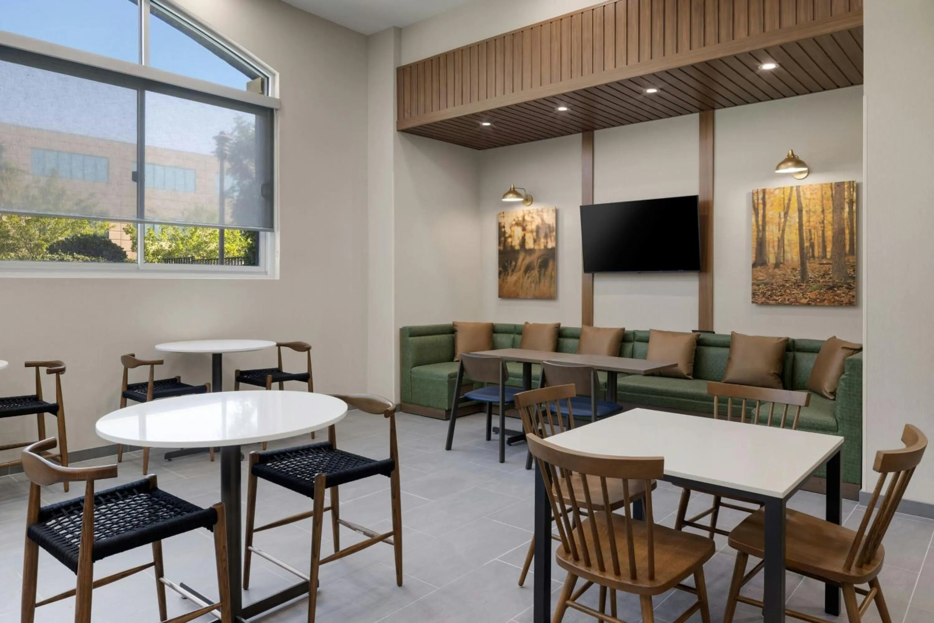 Breakfast in Fairfield Inn Sacramento Cal Expo