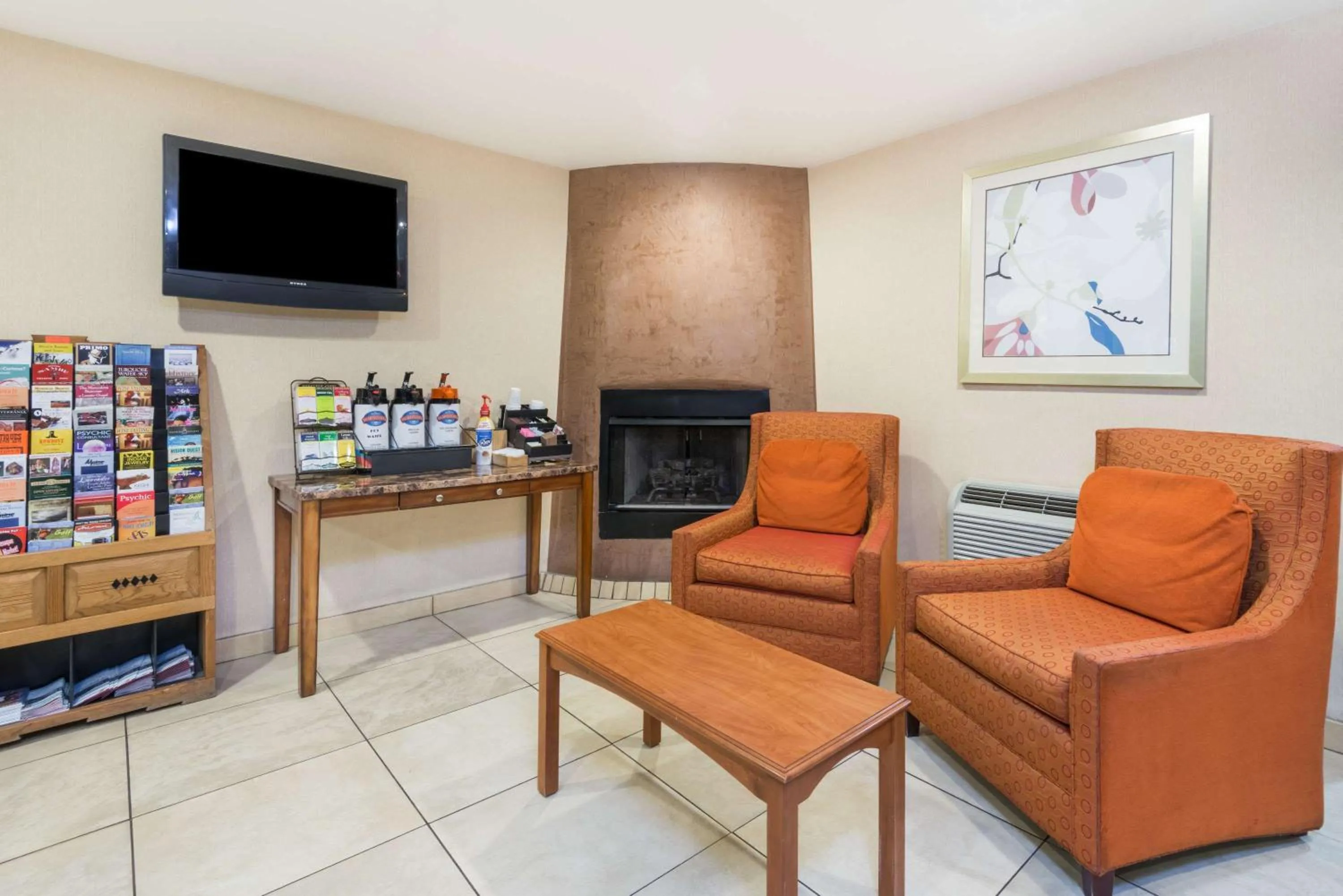 Lobby or reception in Baymont by Wyndham Santa Fe
