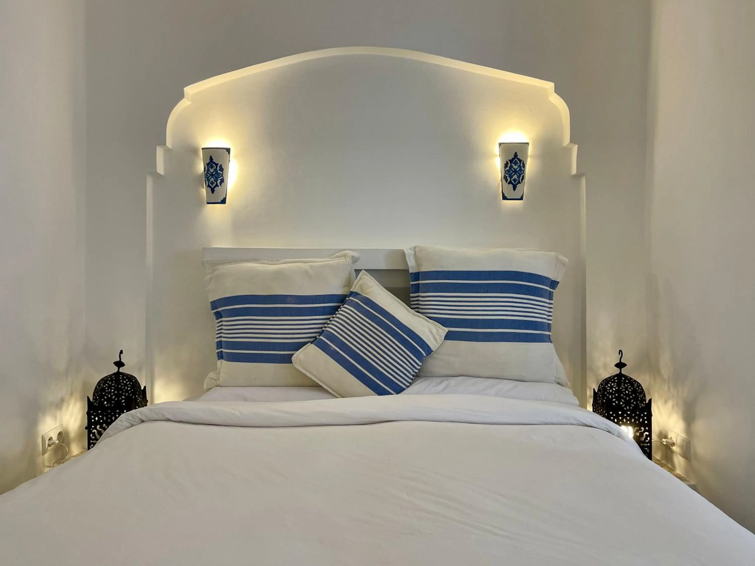 Bed in Hotel Al Alba Hammam & Restaurant