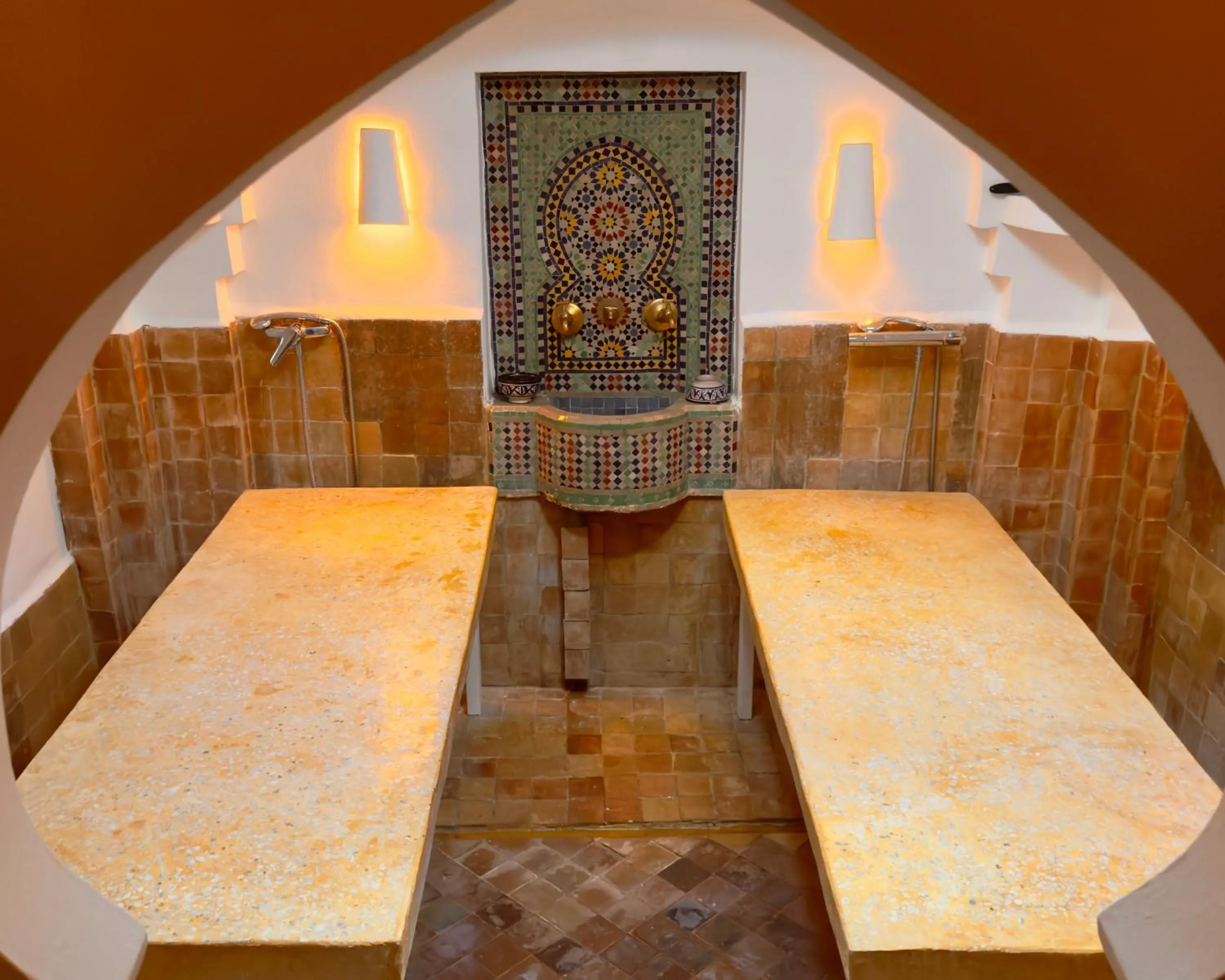 Spa and wellness centre/facilities, Bed in Hotel Al Alba Hammam & Restaurant