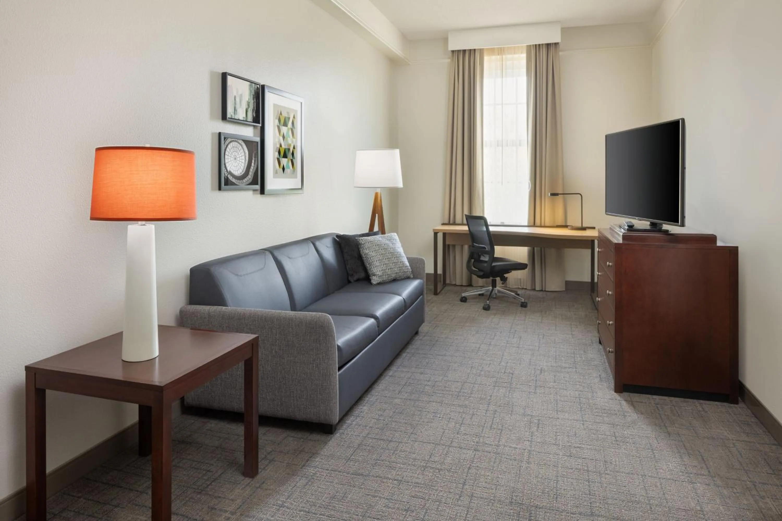 Living room in Residence Inn Savannah Downtown Historic District