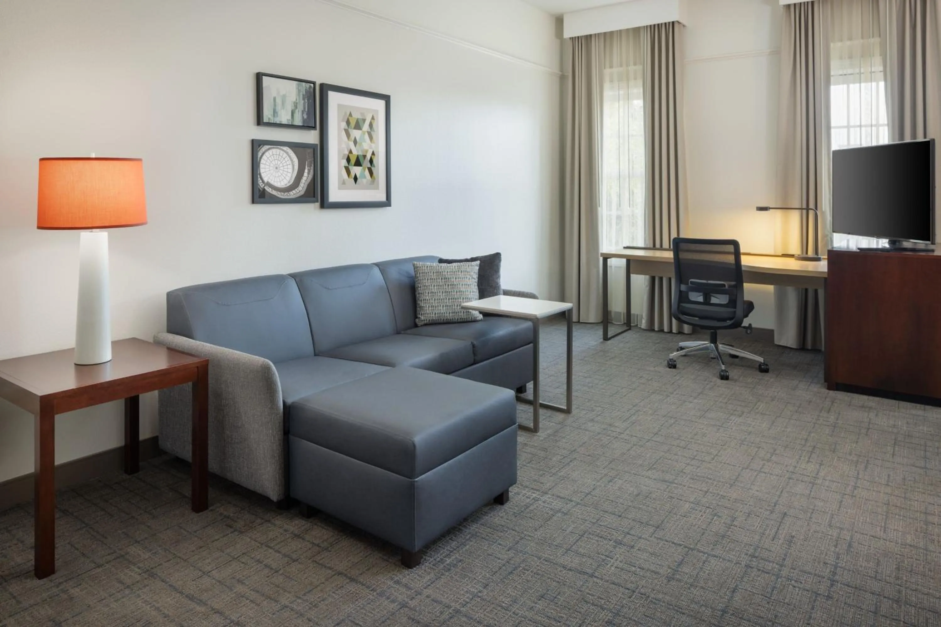 Living room in Residence Inn Savannah Downtown Historic District