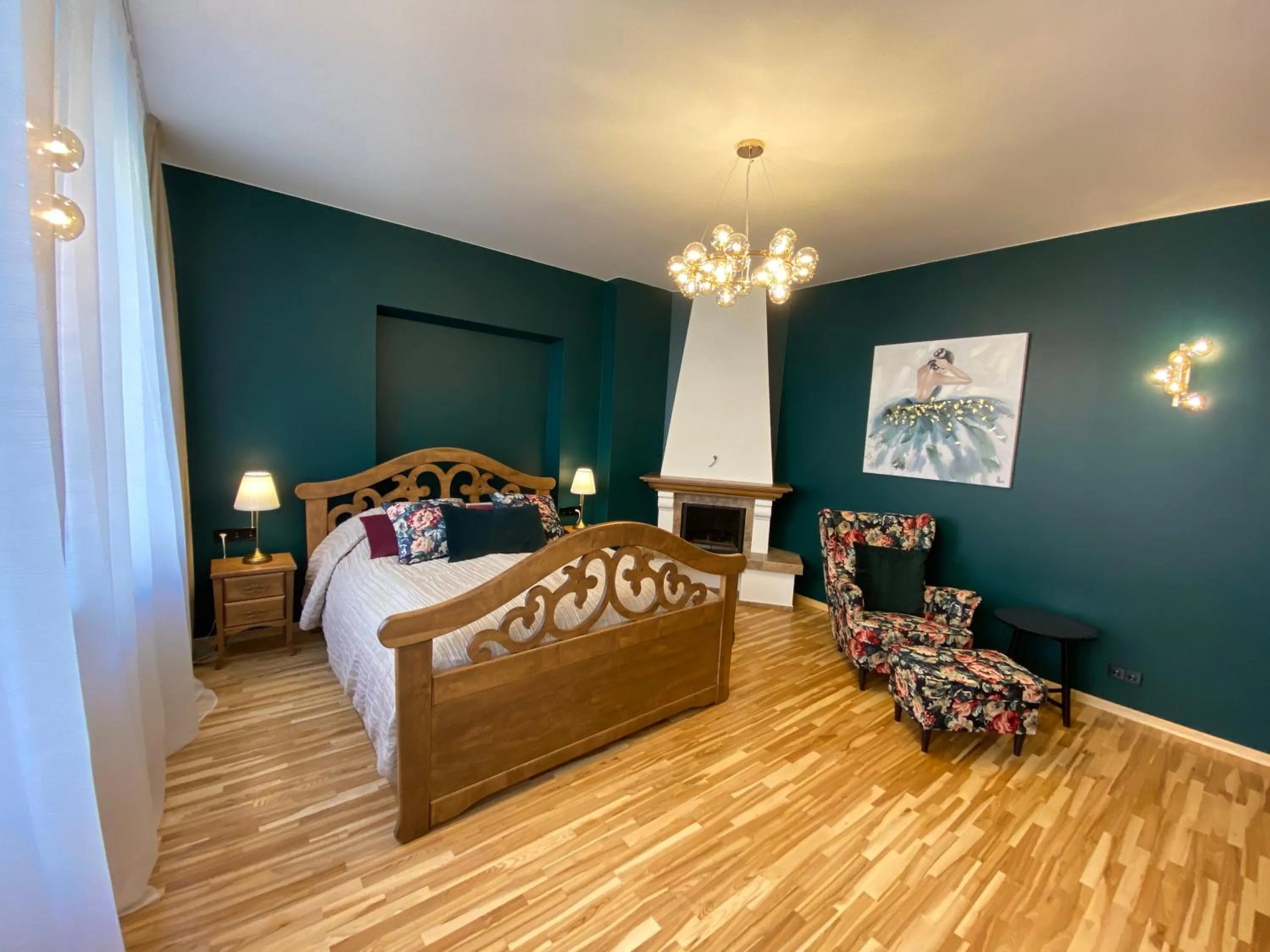 Seating area, Bed in Bernardinu B&B House