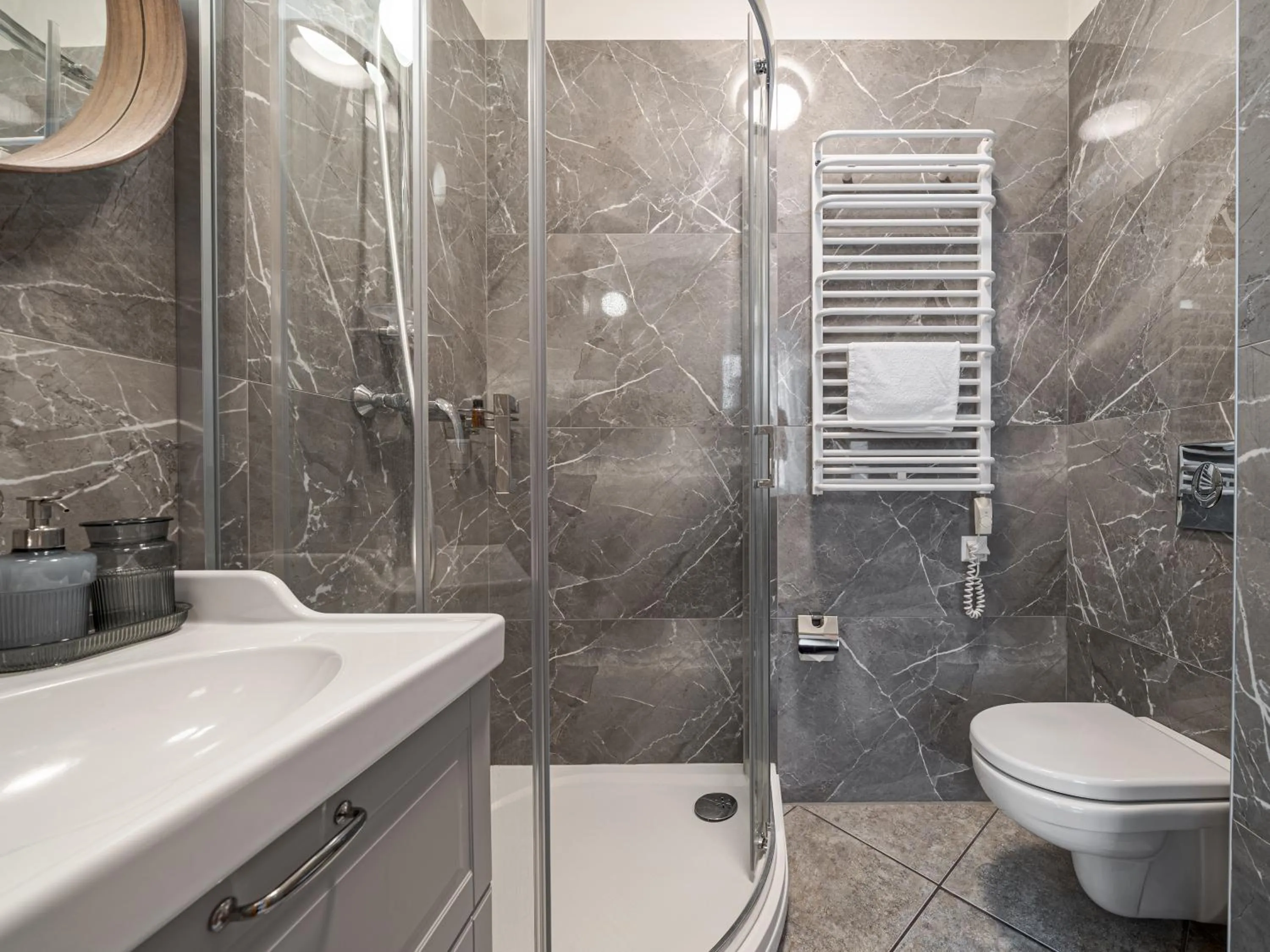 Shower in Bernardinu B&B House