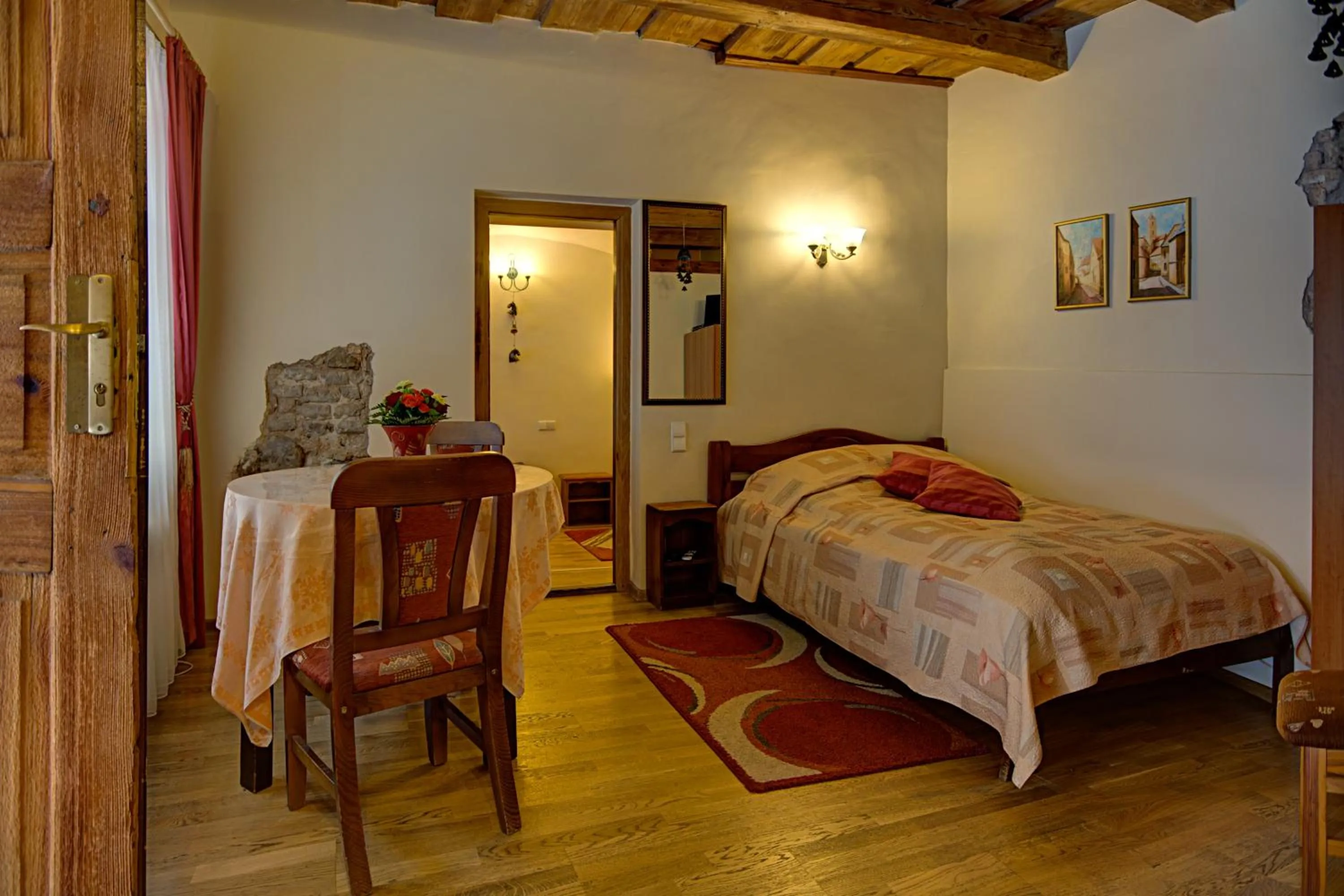 Photo of the whole room, Bed in Bernardinu B&B House