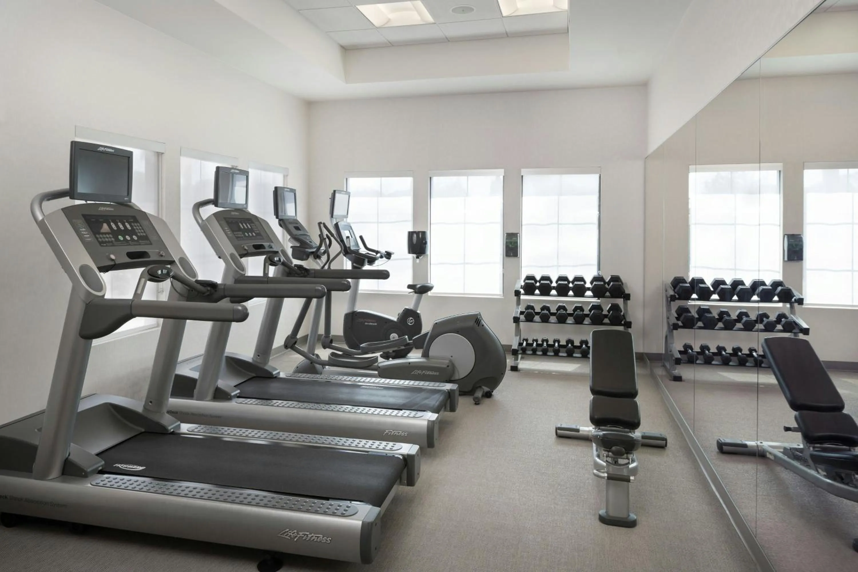 Fitness centre/facilities in SpringHill Suites Napa Valley