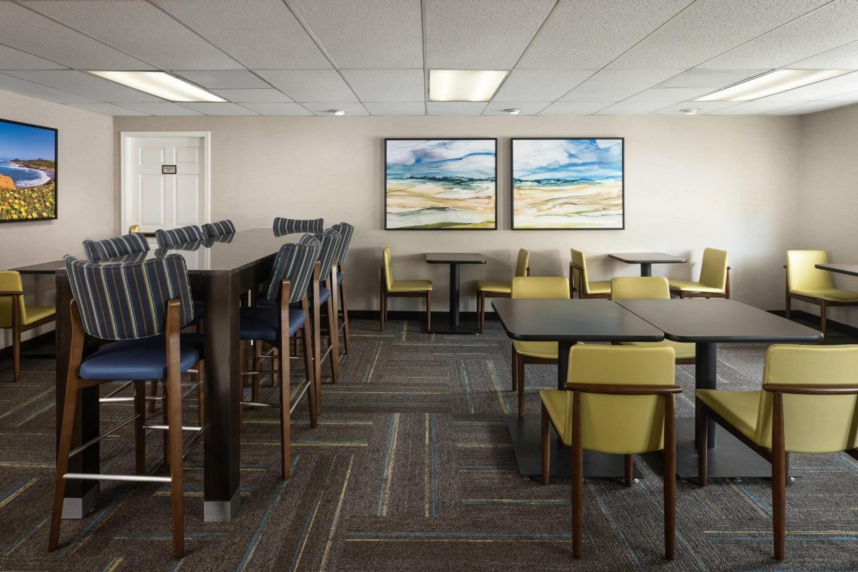Restaurant/places to eat in Residence Inn by Marriott San Francisco Airport San Mateo