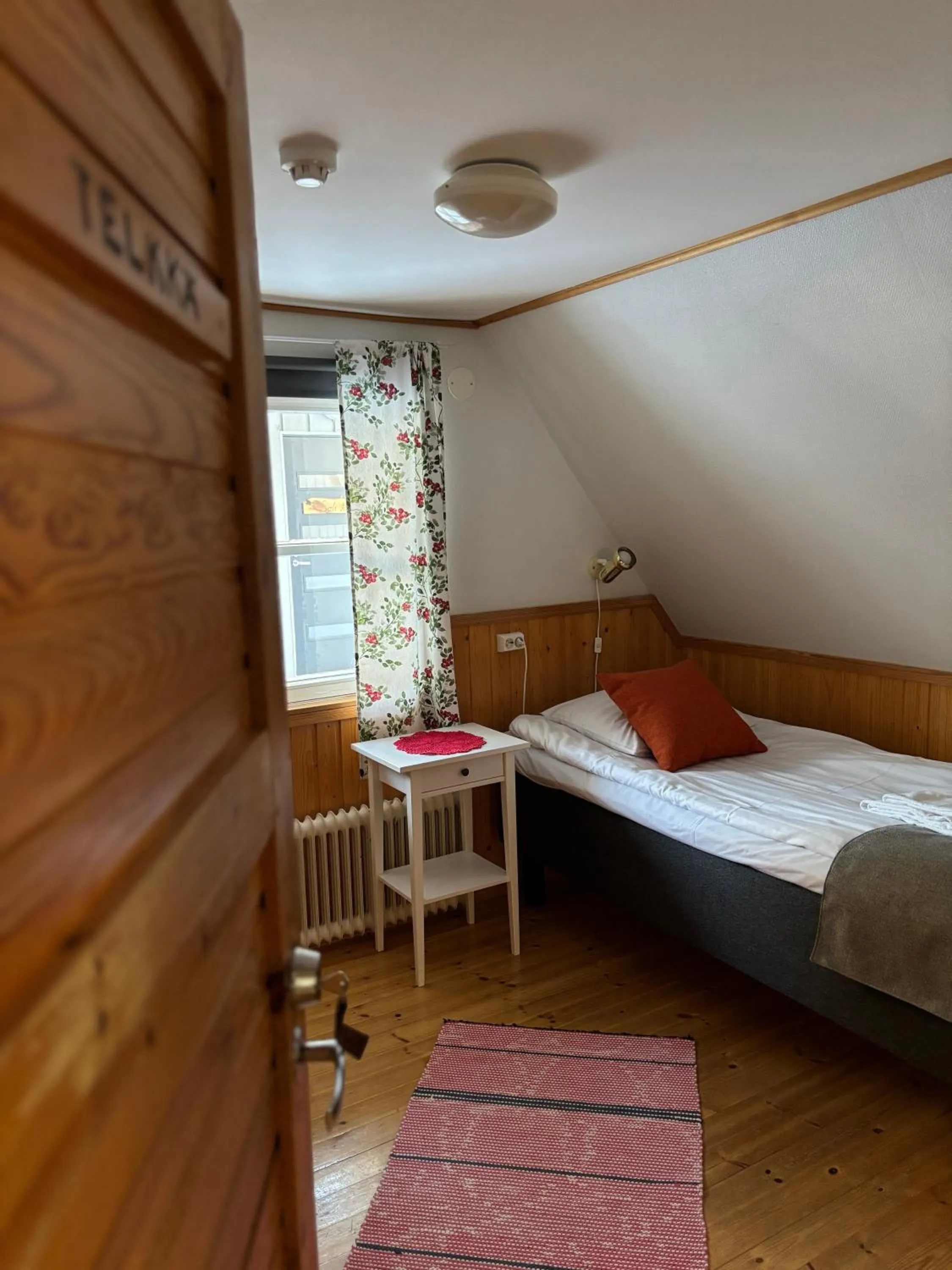 Bed in Arctic Lodge Hetan Kota