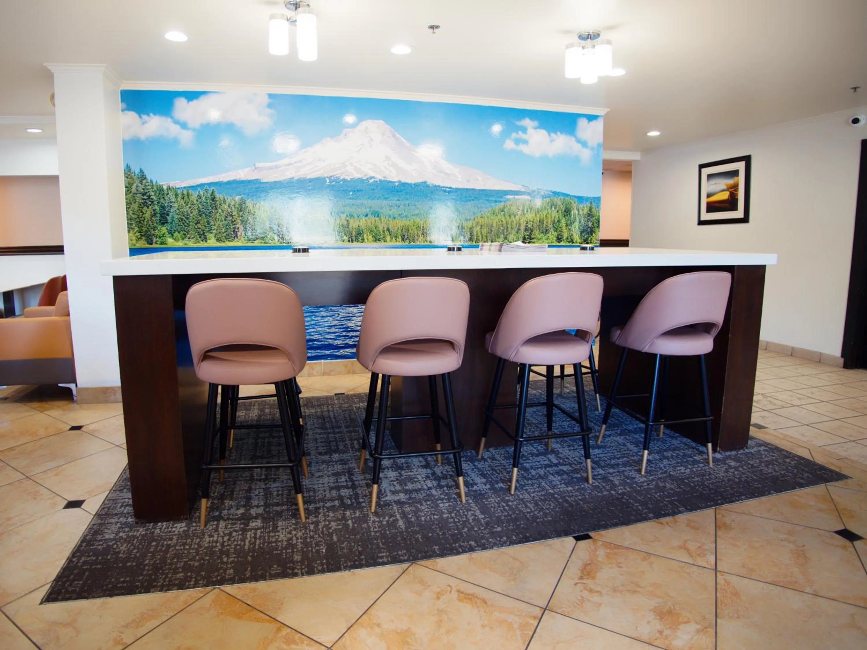 Seating area in Ramada by Wyndham Coeur d'Alene