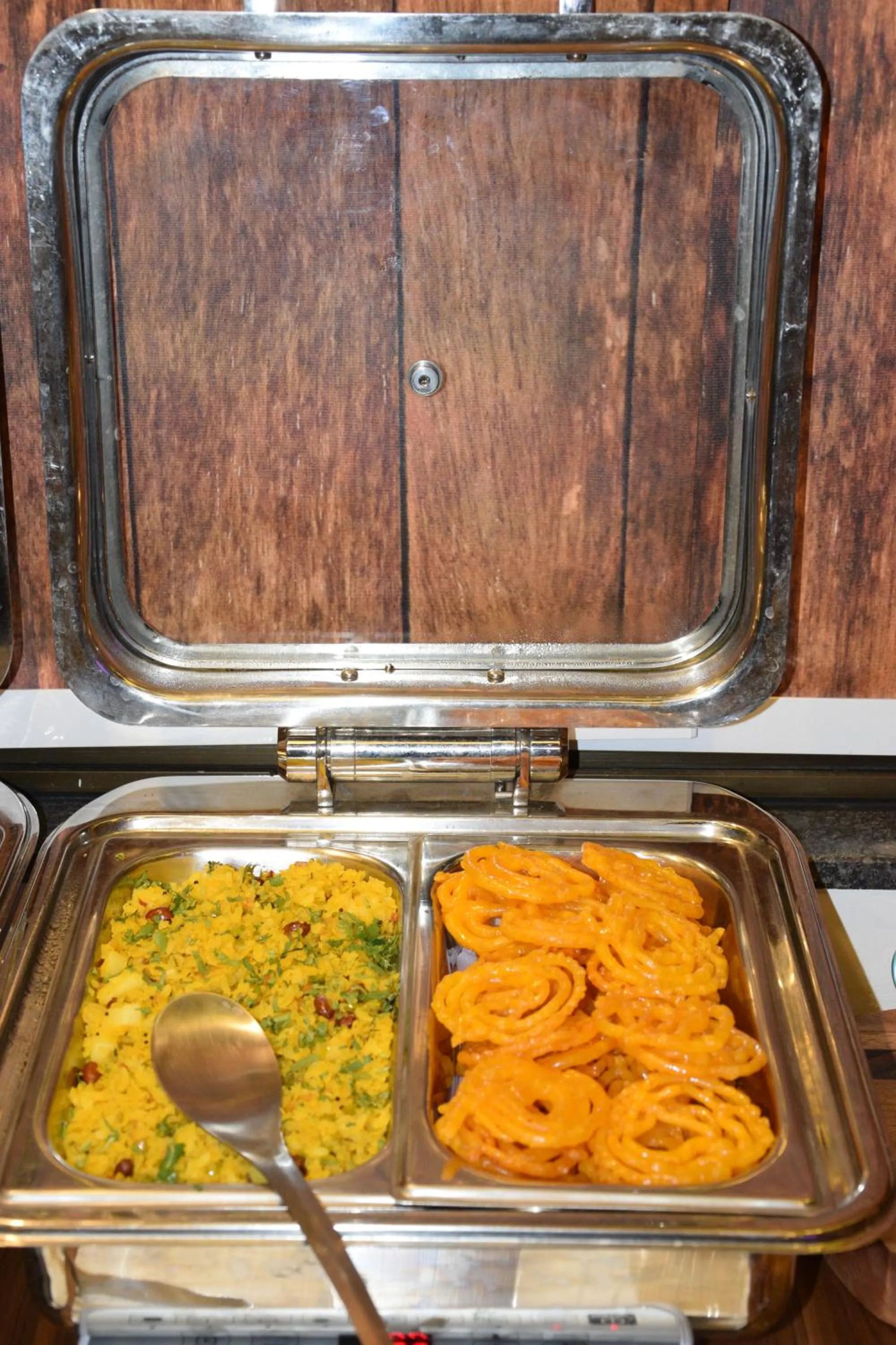 Food and drinks in Hotel City Inn