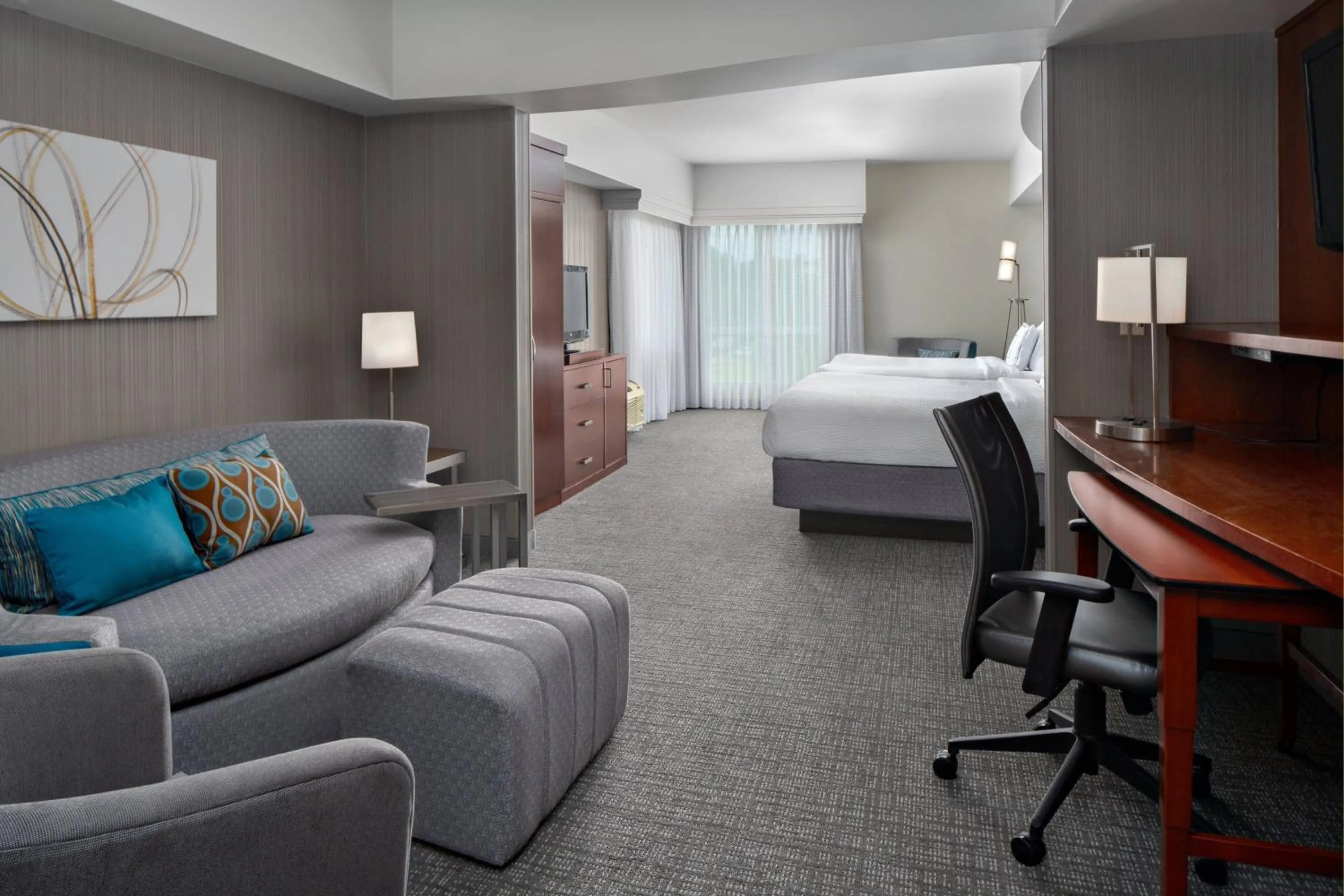 Photo of the whole room, Bed in Courtyard by Marriott Raleigh North/Triangle Town Center
