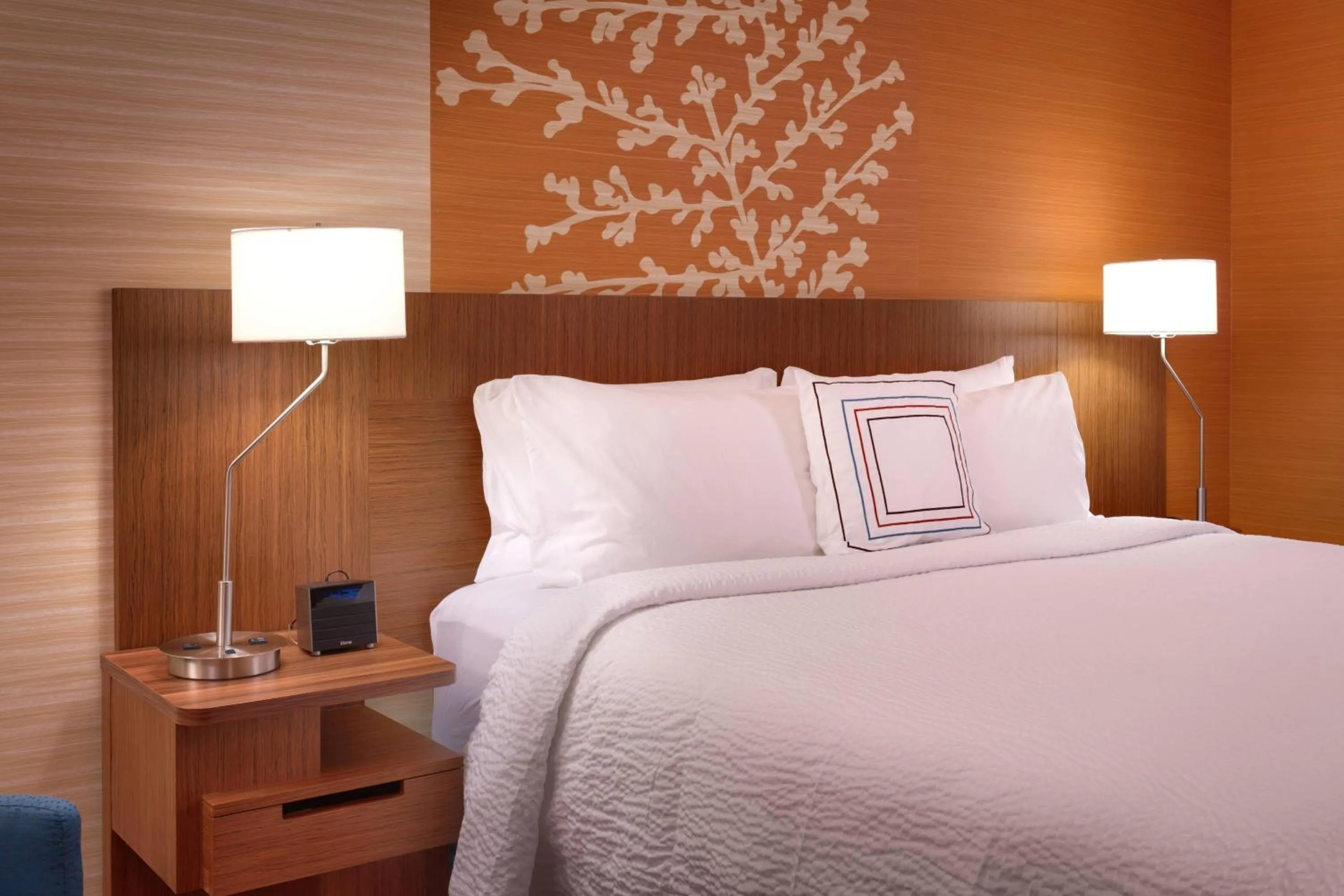 Photo of the whole room, Bed in Fairfield Inn & Suites by Marriott Salt Lake City Downtown