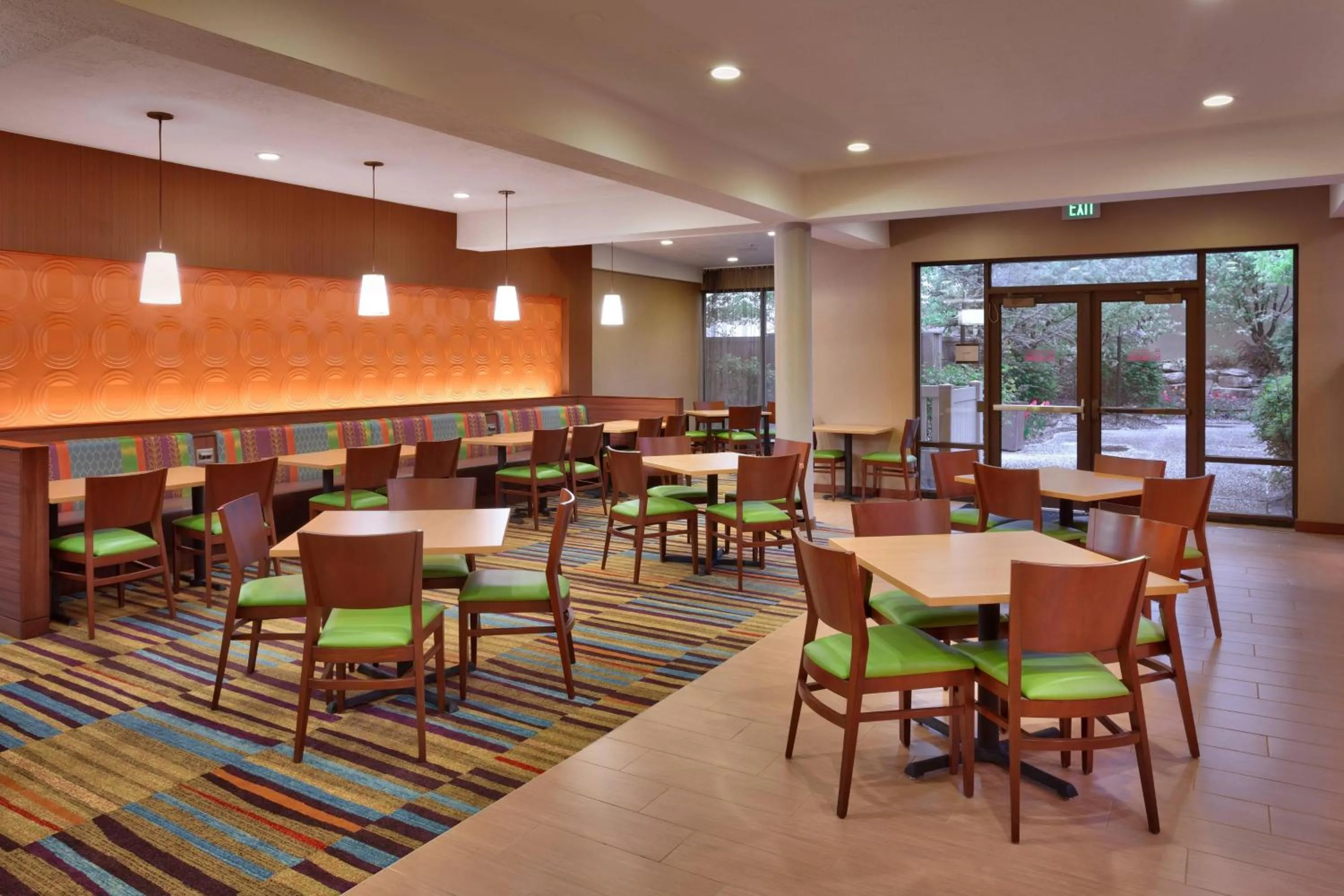 Breakfast in Fairfield Inn & Suites by Marriott Salt Lake City Downtown
