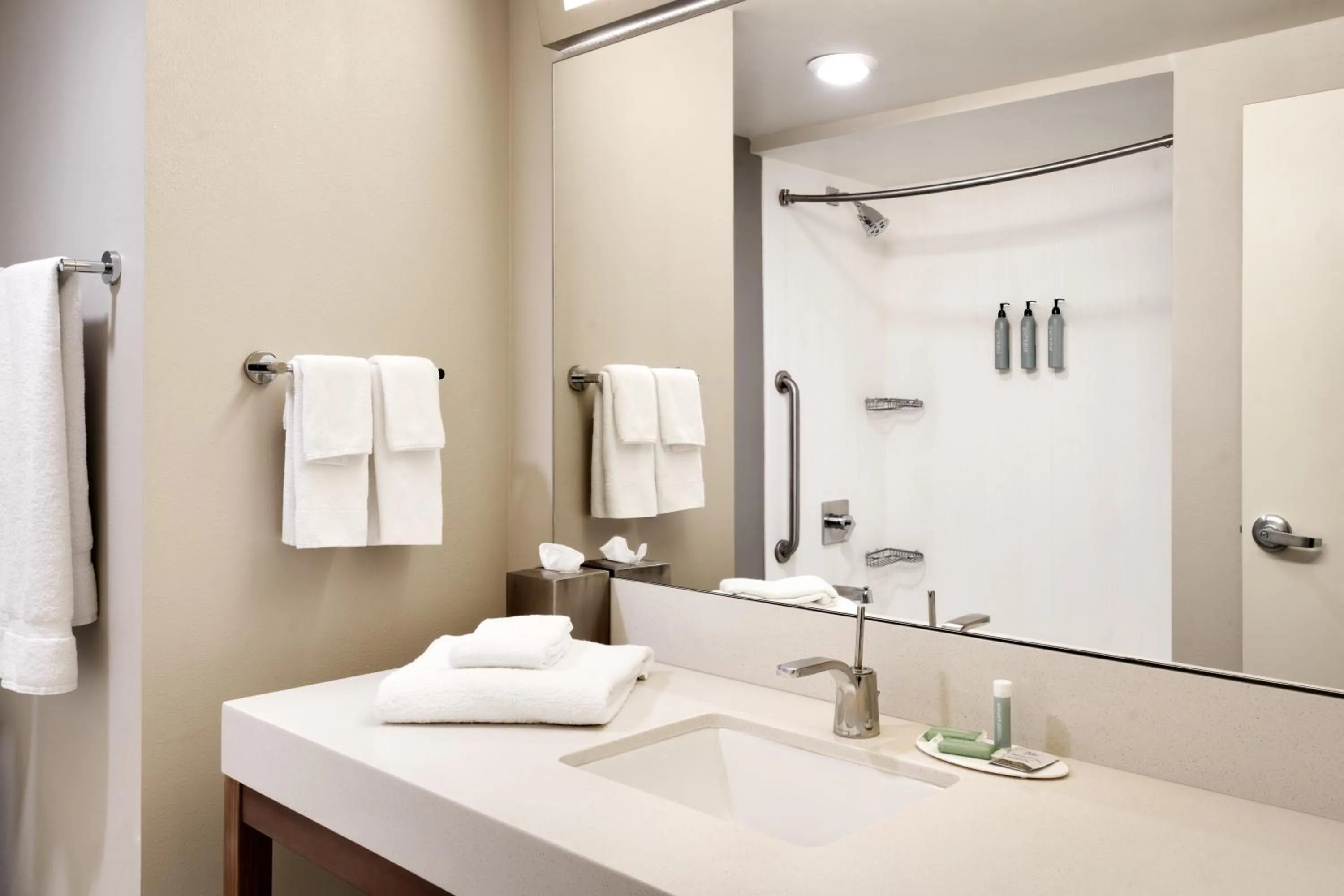 Bathroom in Courtyard by Marriott Ogden