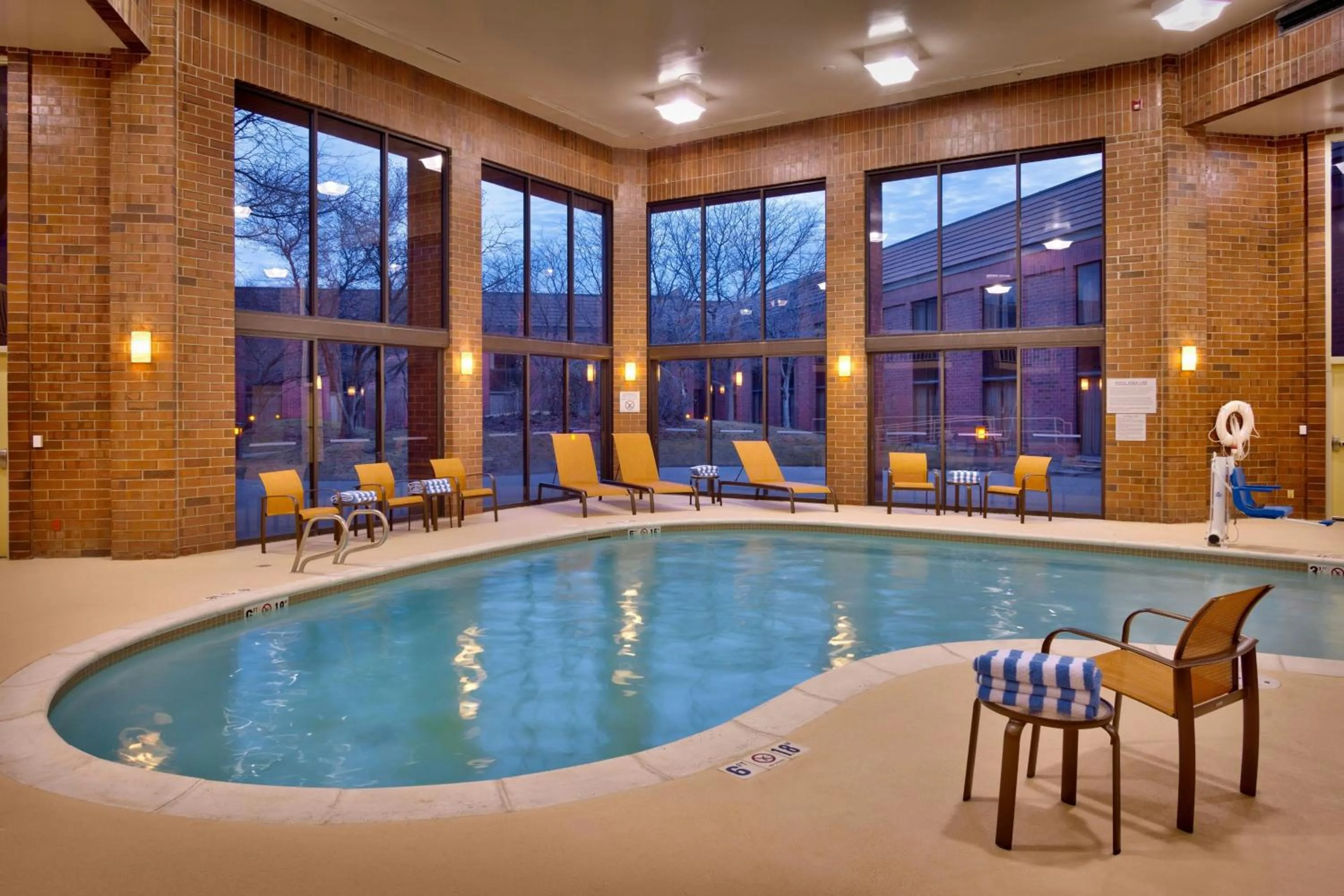 Swimming pool in Courtyard by Marriott Ogden