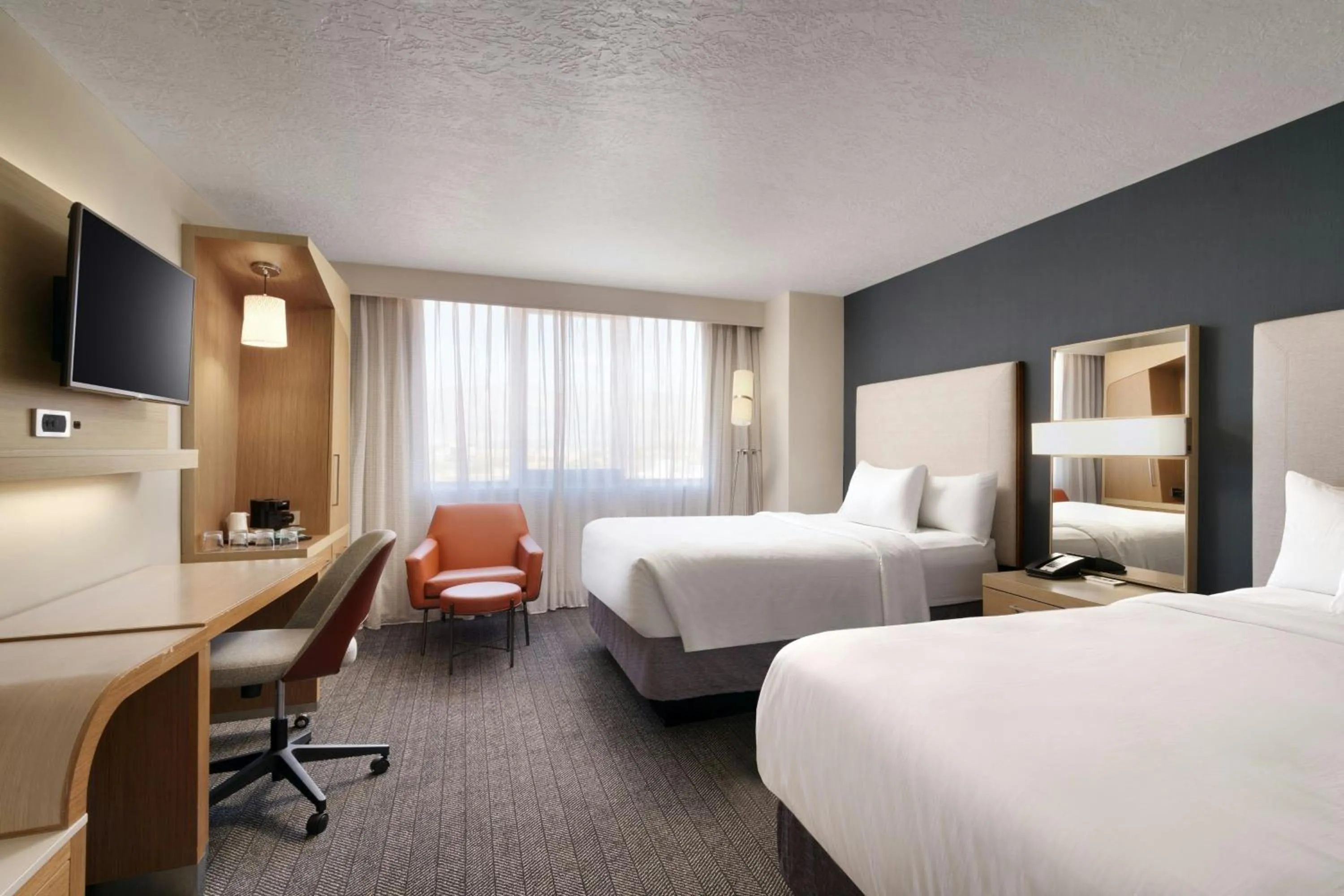 Photo of the whole room, Bed in Courtyard by Marriott Ogden