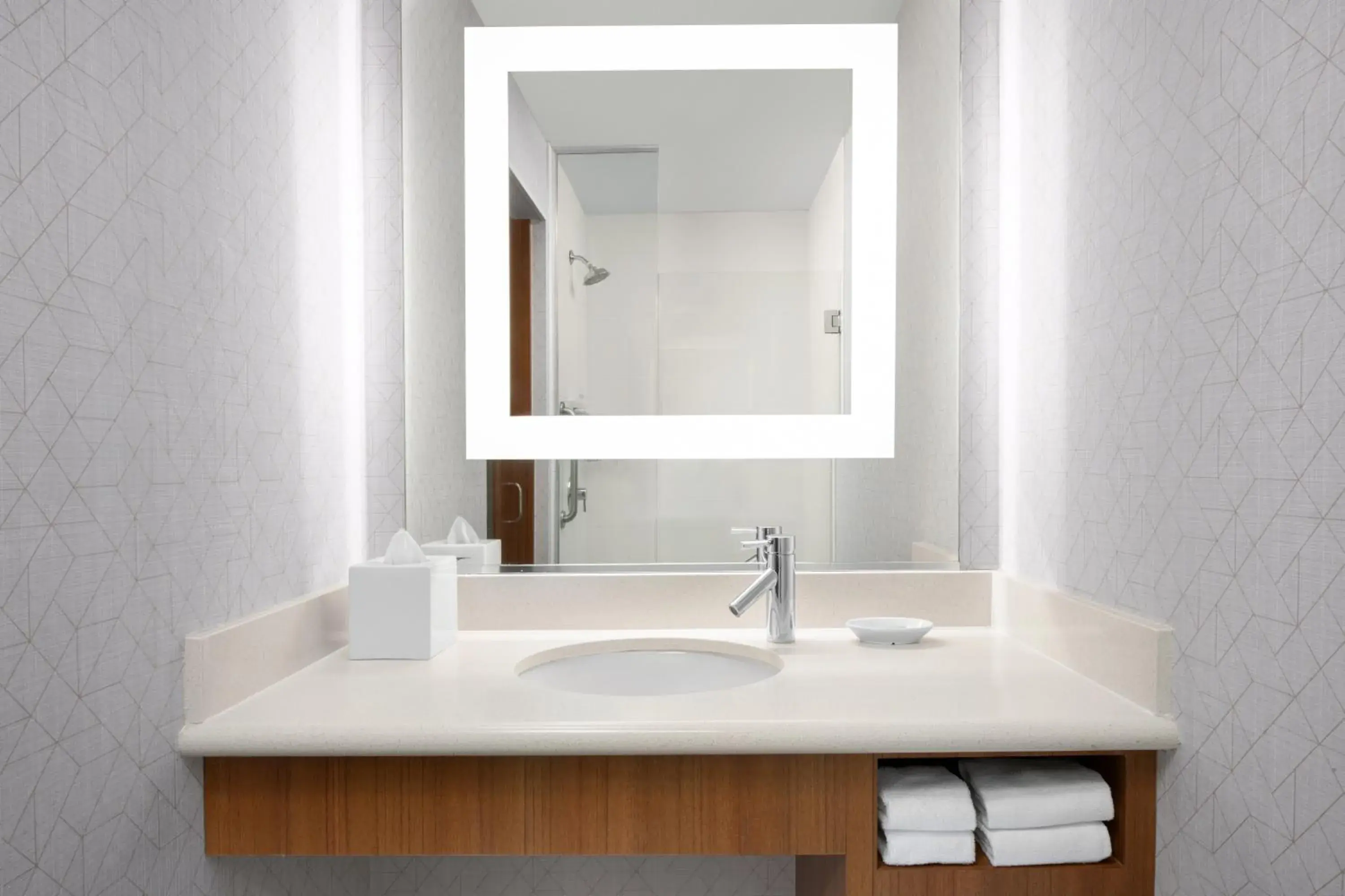 Queen Studio with Sofa Bed in SpringHill Suites Irvine John Wayne Airport / Orange County Queen Studio with Sofa Bed in SpringHill Suites Irvine John Wayne Airport / Orange County