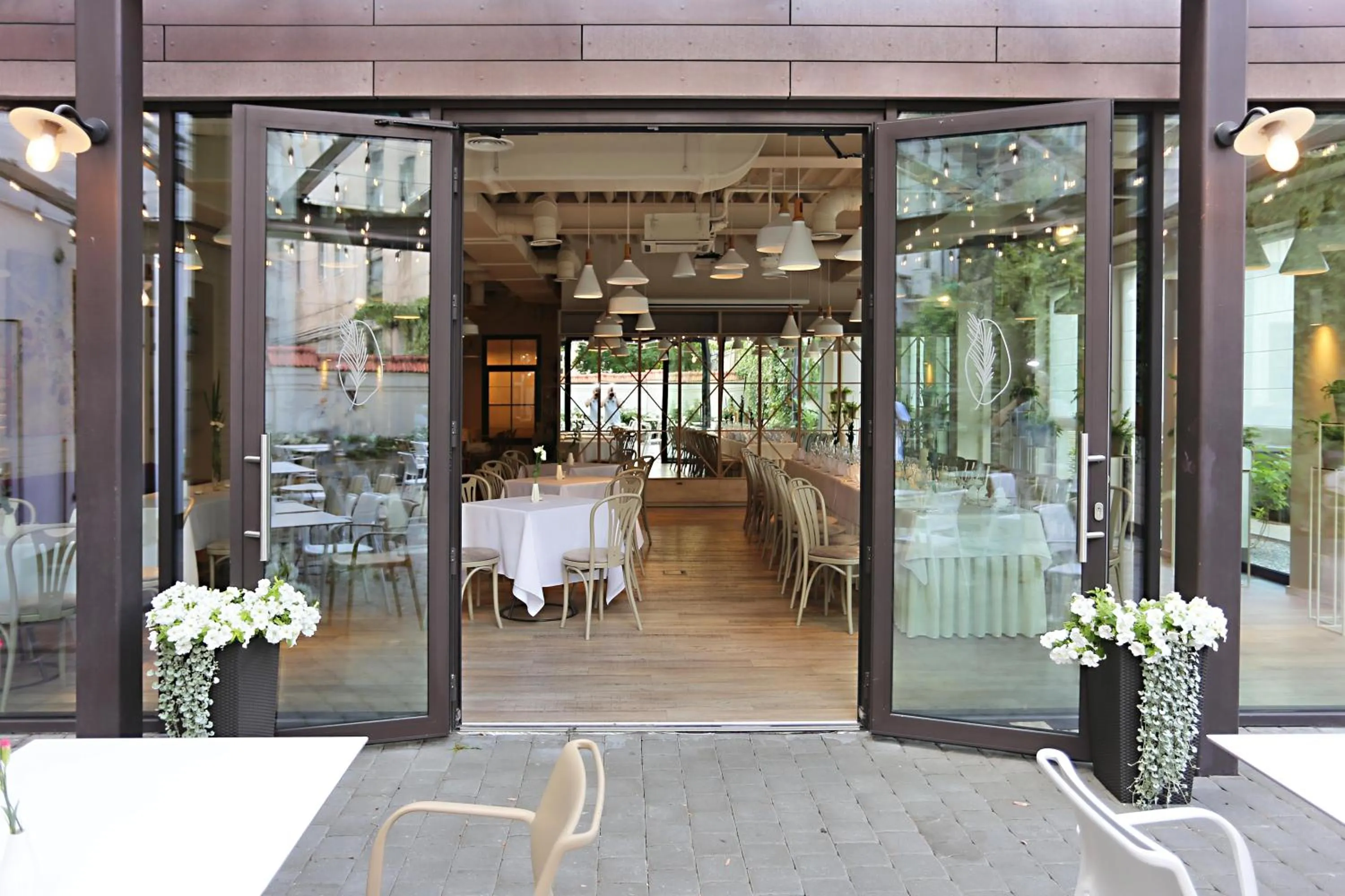 Restaurant/places to eat in City Hotels Algirdas