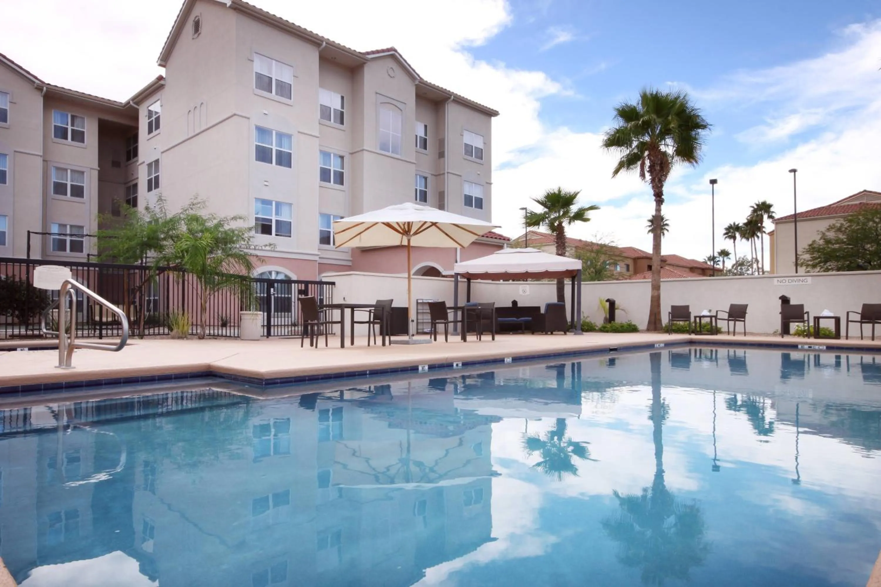 Swimming pool in Residence Inn by Marriott Tucson Williams Centre
