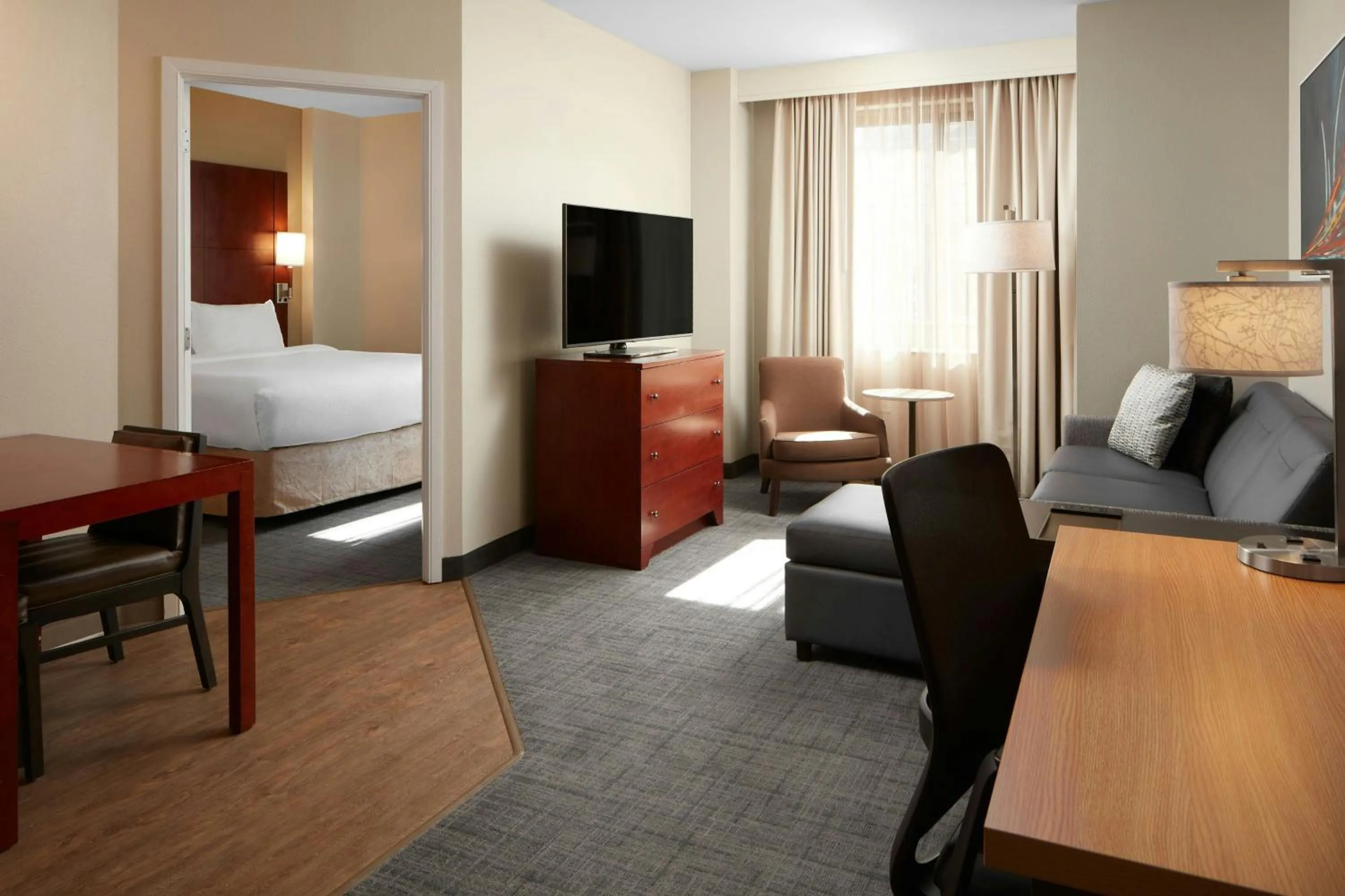 Bedroom, Bed in Residence Inn Arlington Courthouse