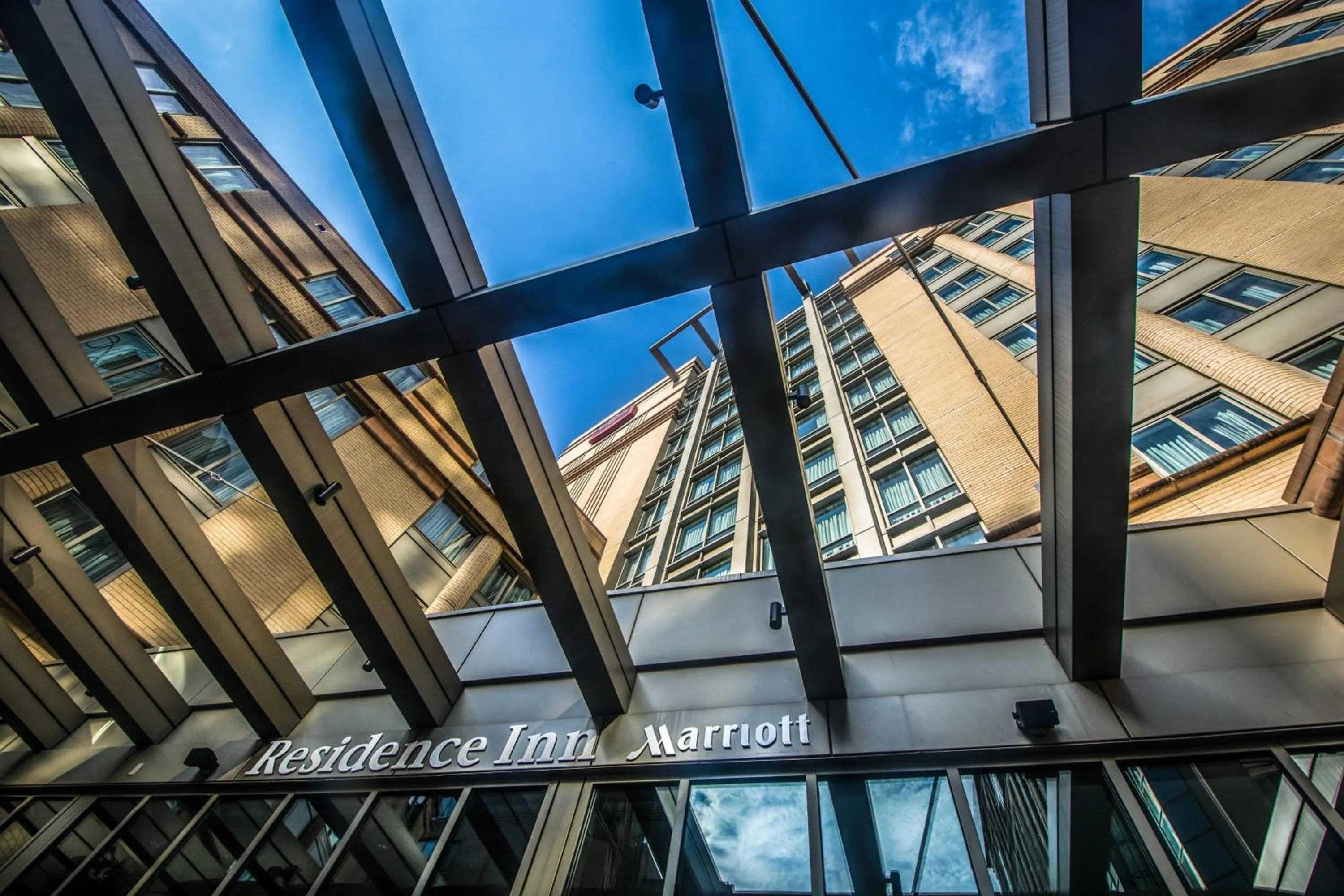Property building in Residence Inn Arlington Courthouse