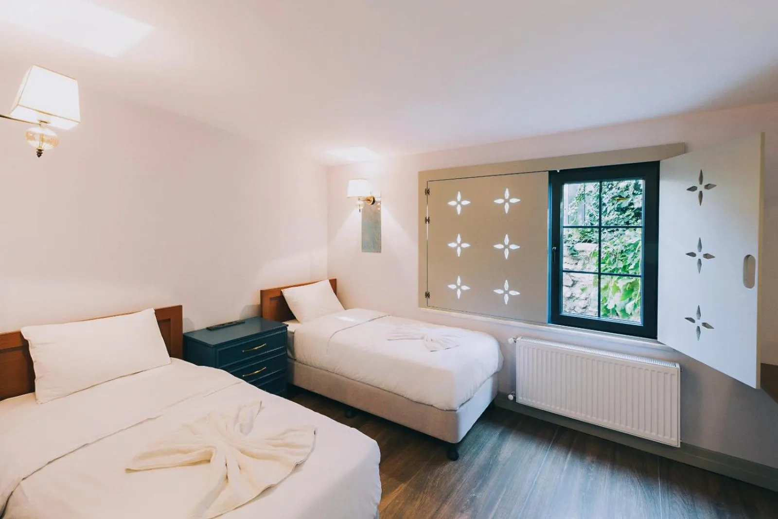 Bed in Sublime Porte Hotel