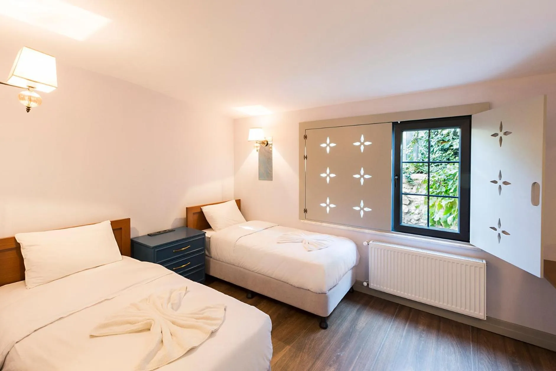 Bed in Sublime Porte Hotel