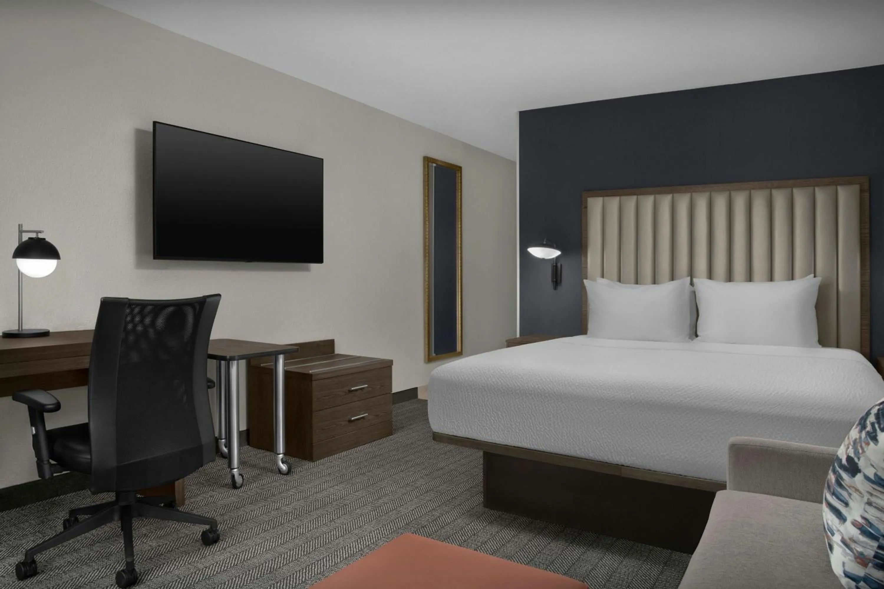 Photo of the whole room, Bed in Courtyard by Marriott Waco