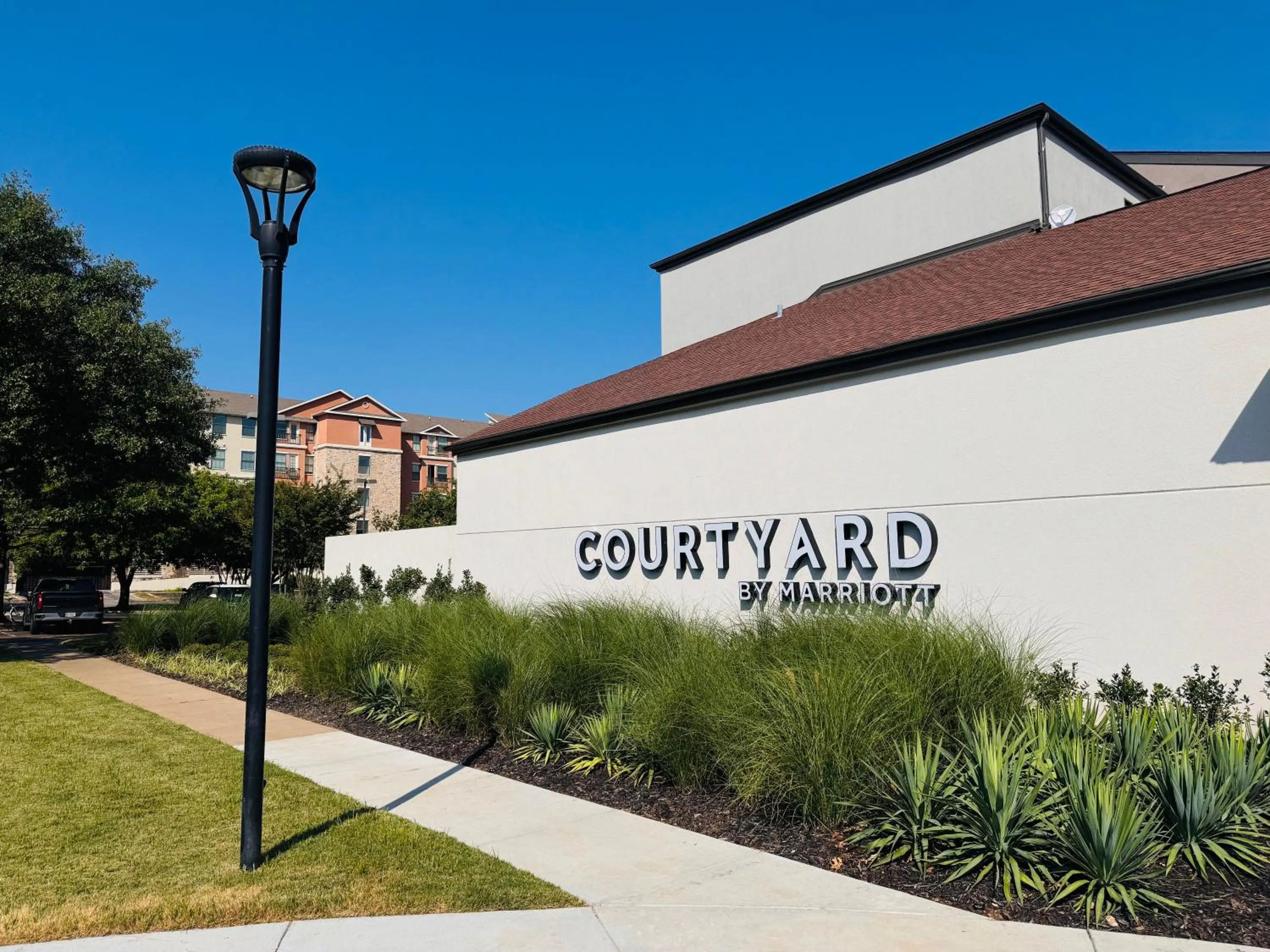 Facade/entrance in Courtyard by Marriott Waco