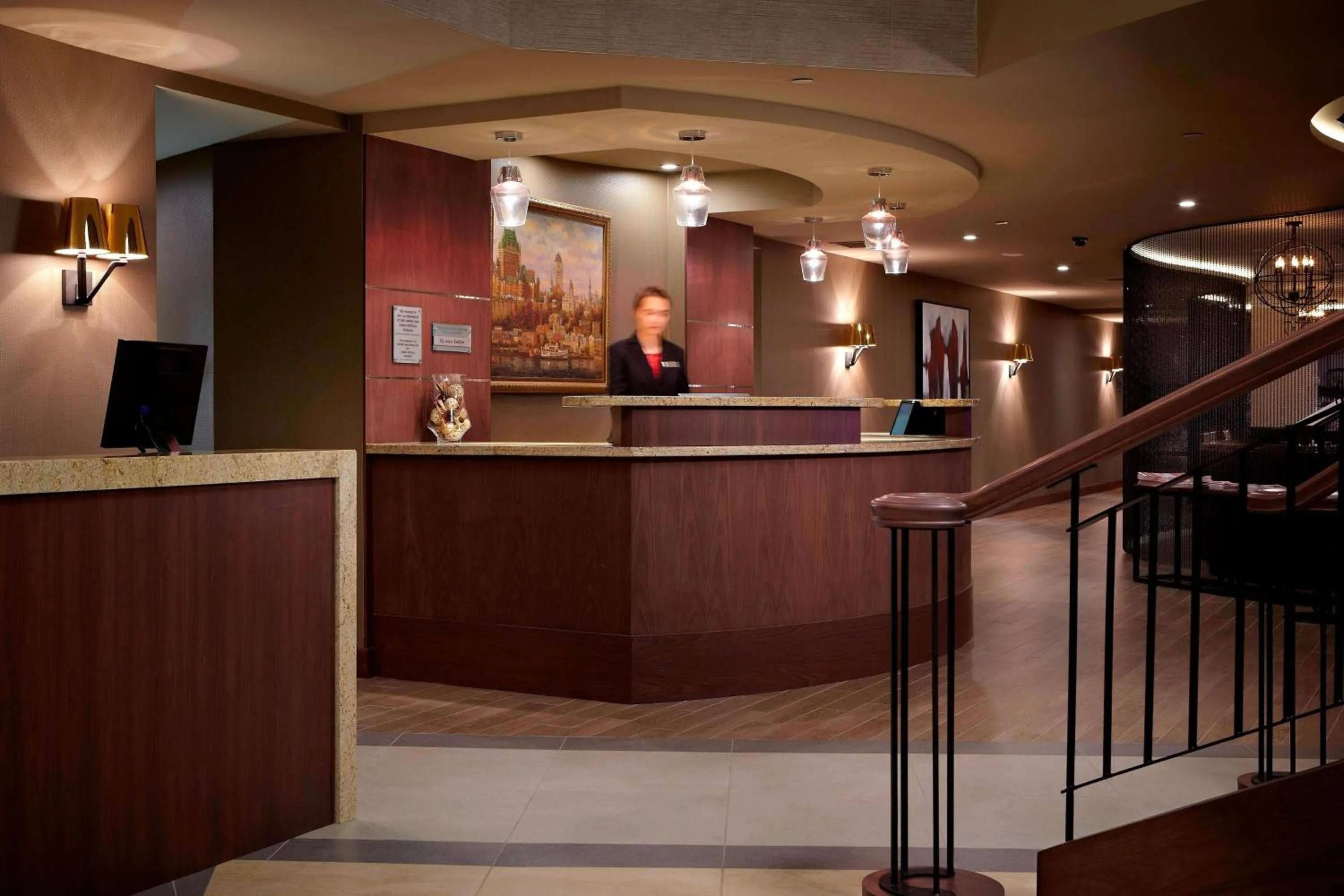 Lobby or reception in Marriott Quebec City Downtown