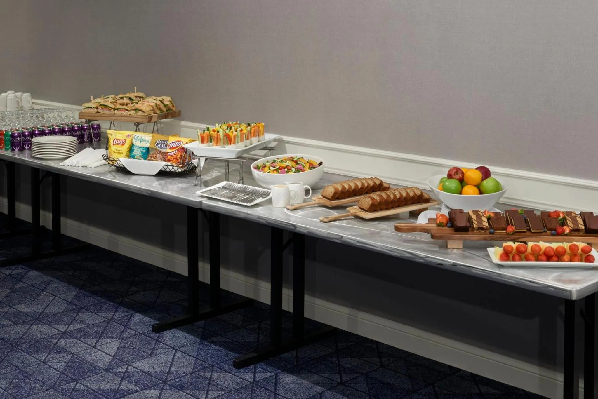 Restaurant/places to eat in Courtyard by Marriott Ottawa Downtown