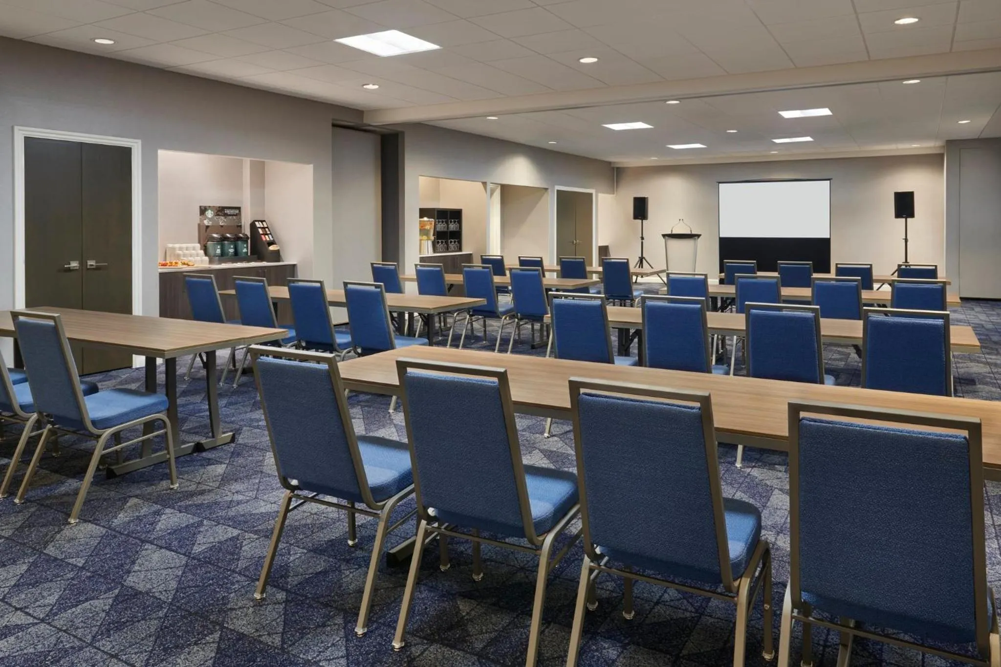 Meeting/conference room in Courtyard by Marriott Ottawa Downtown