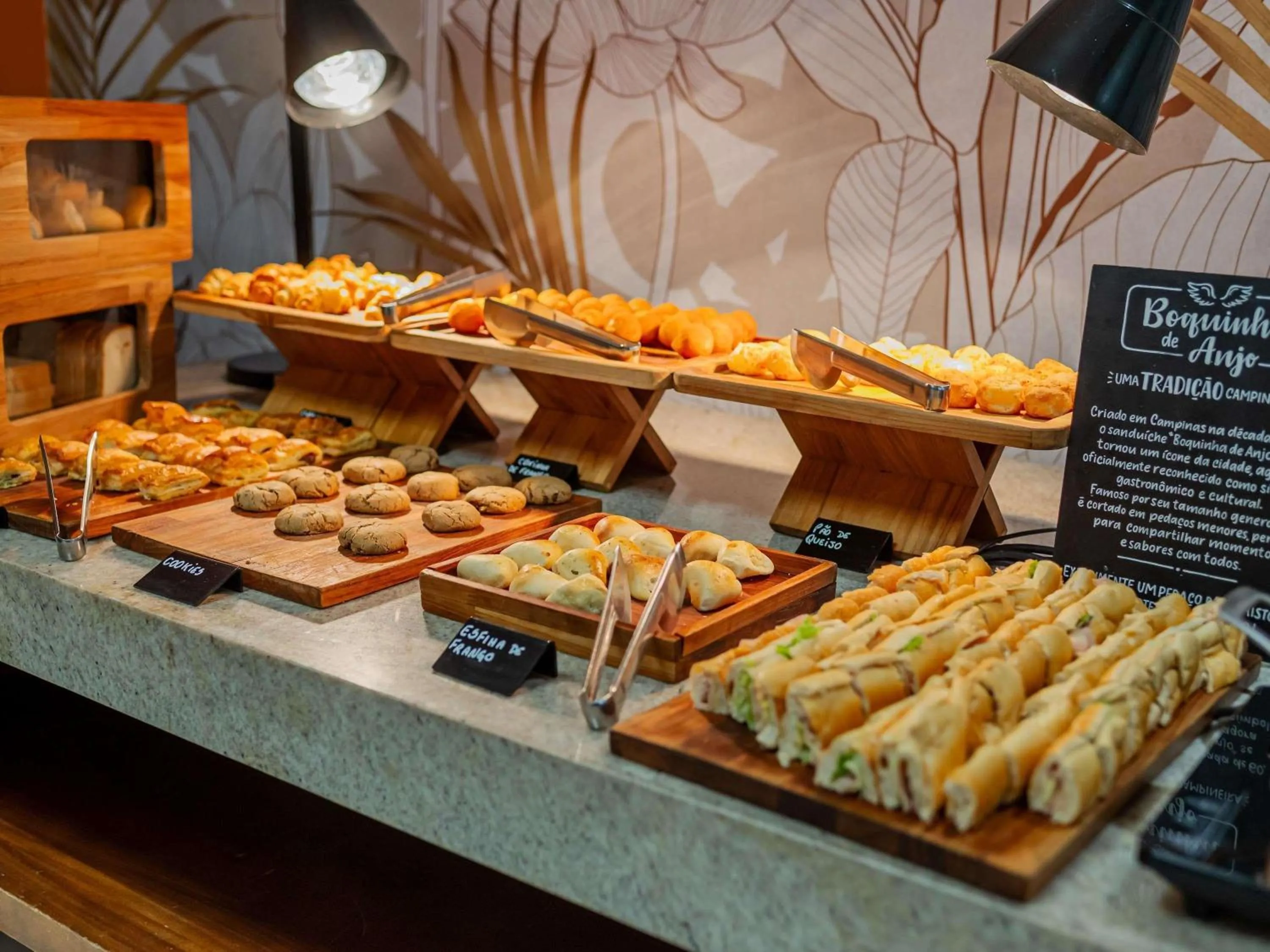 Restaurant/places to eat in Ibis Styles Campinas Alphaville