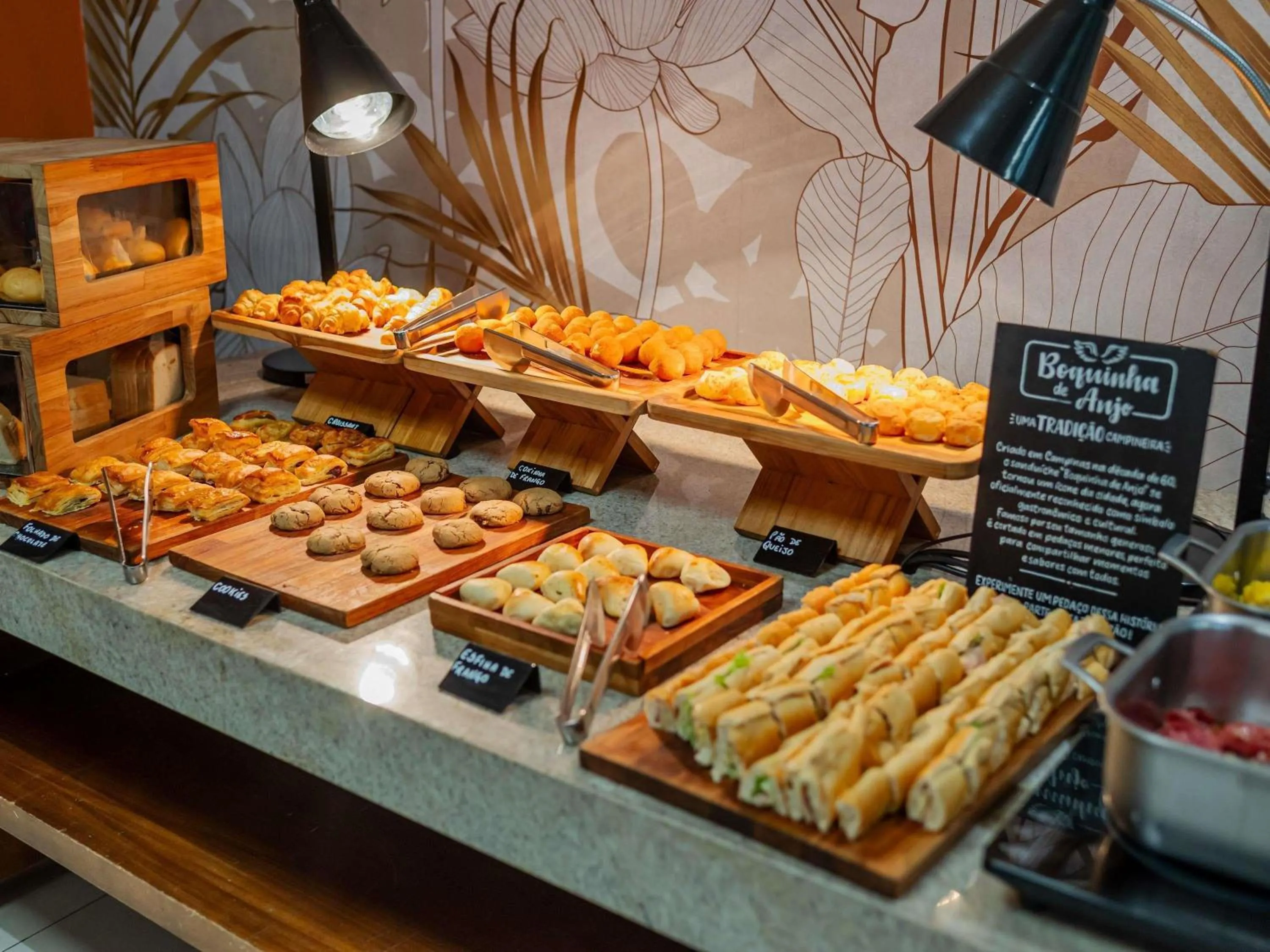 Restaurant/places to eat in Ibis Styles Campinas Alphaville