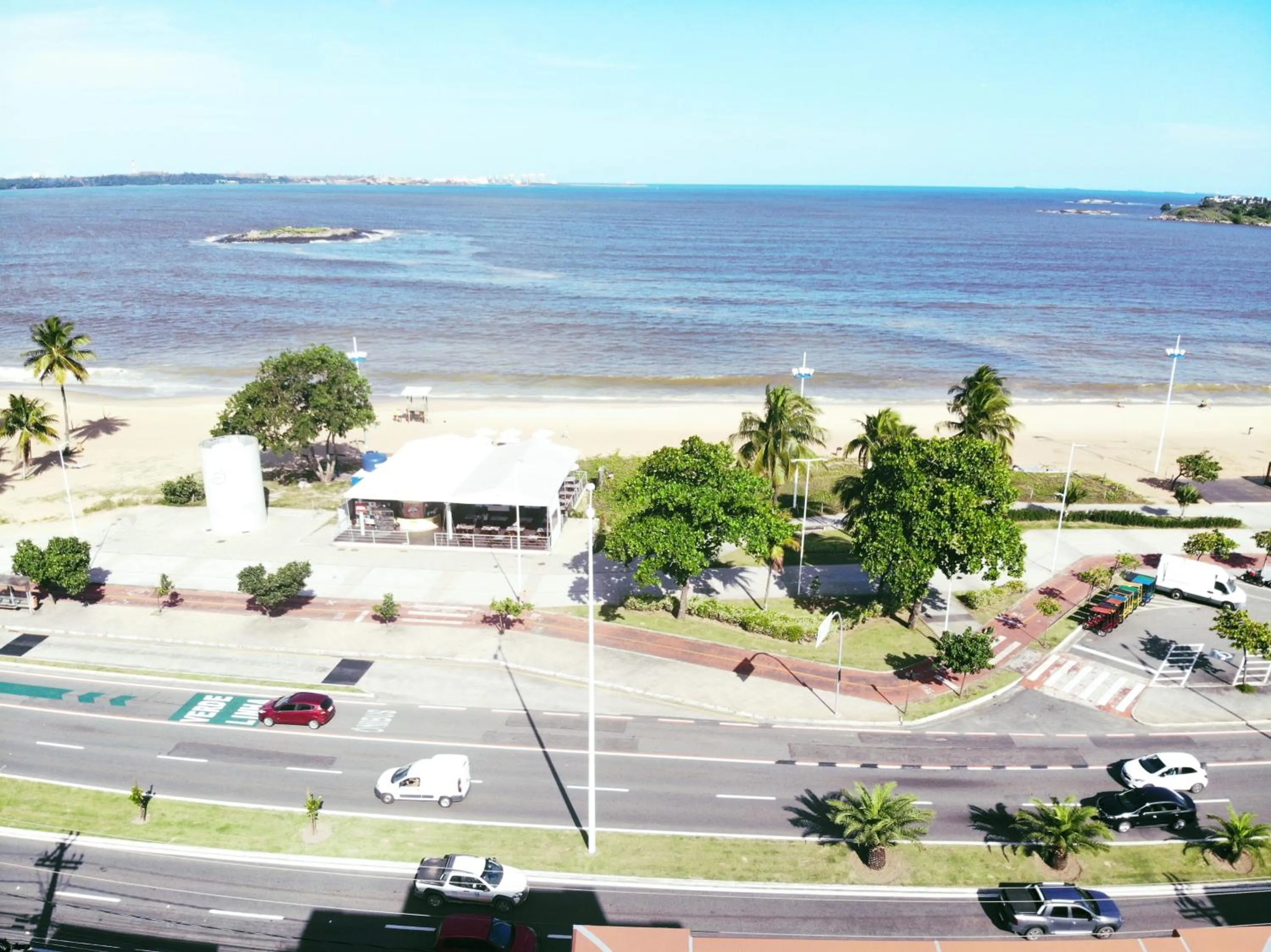 Beach in Vitoria Praia Hotel