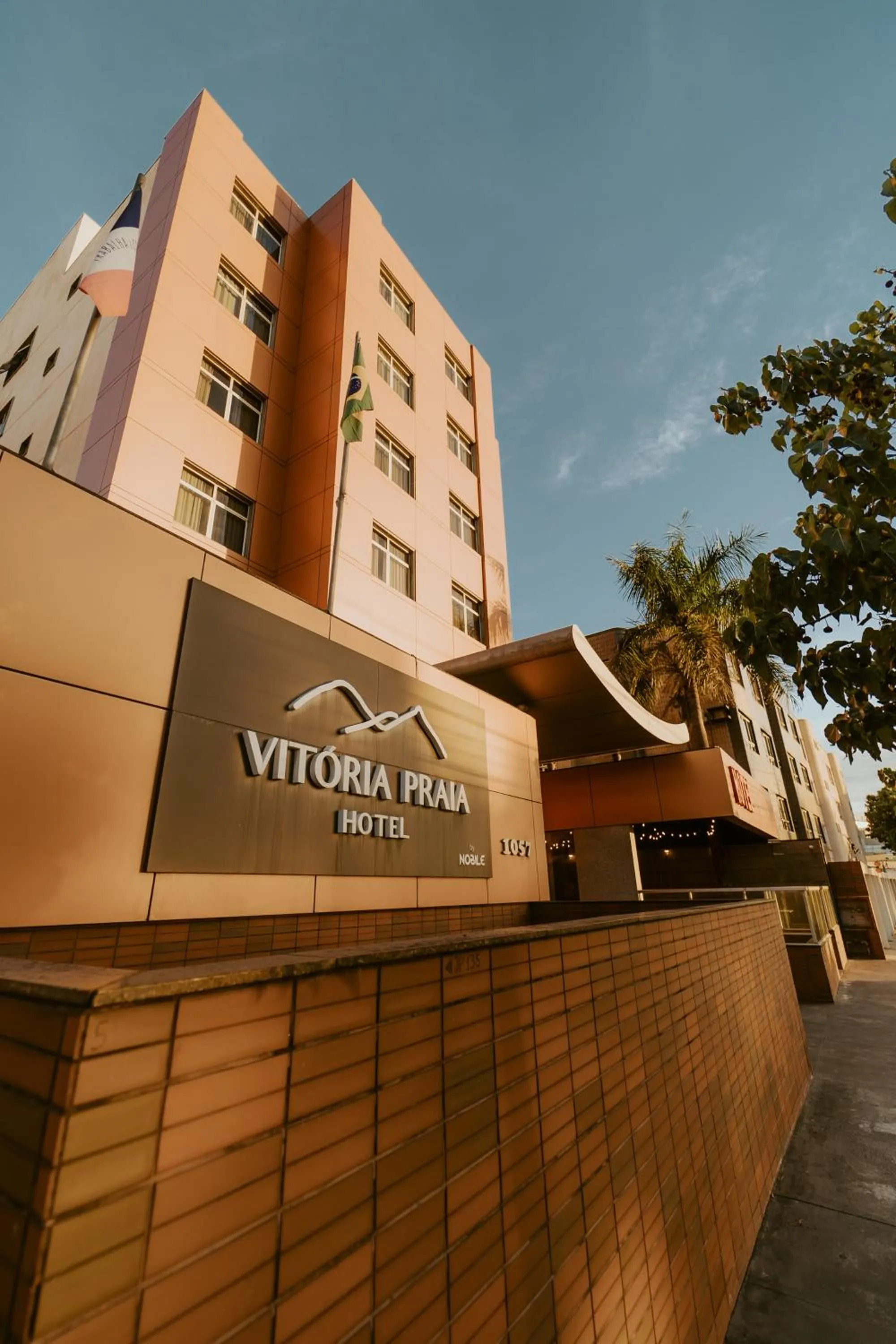 Property building in Vitoria Praia Hotel