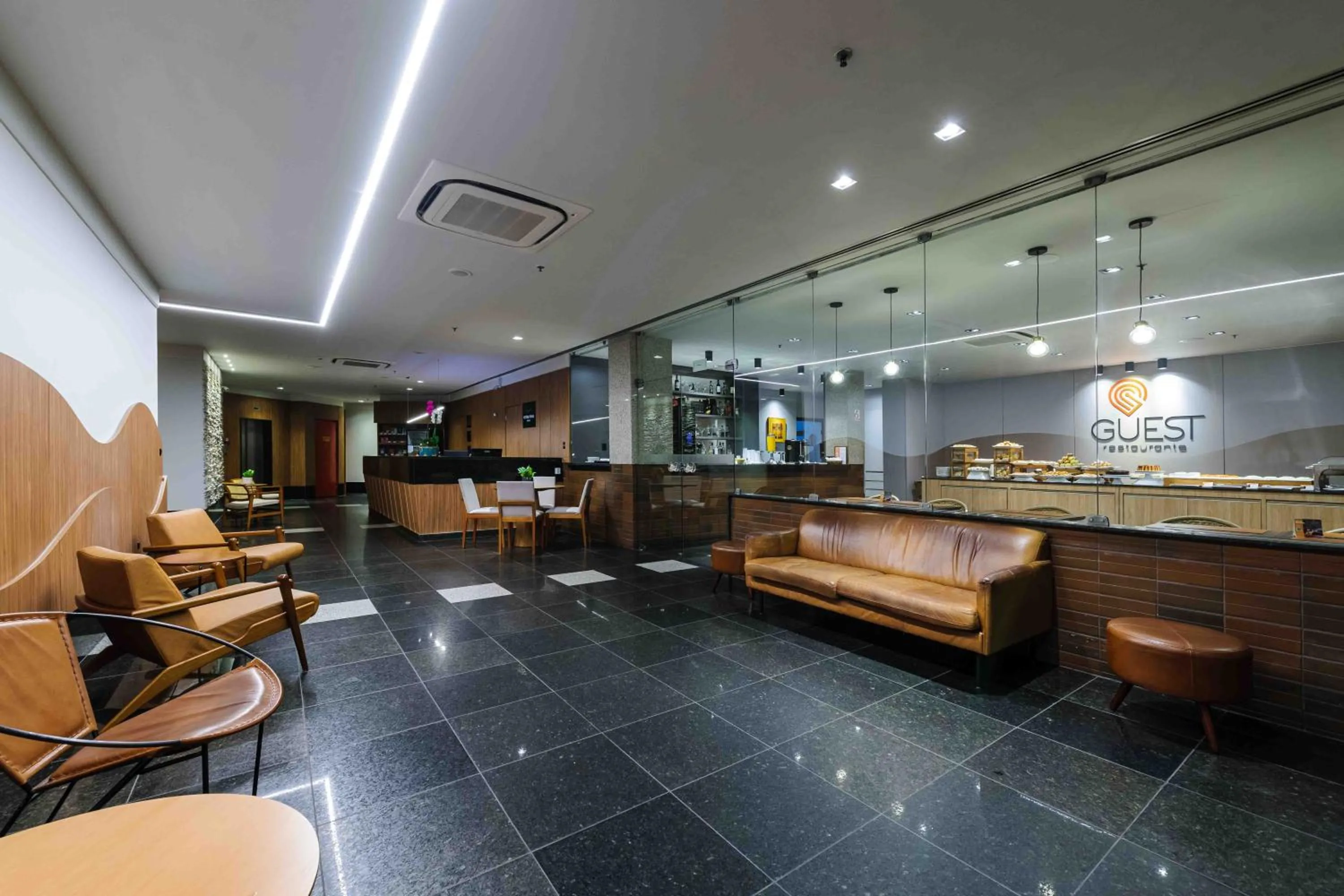 Restaurant/places to eat in Vitoria Praia Hotel