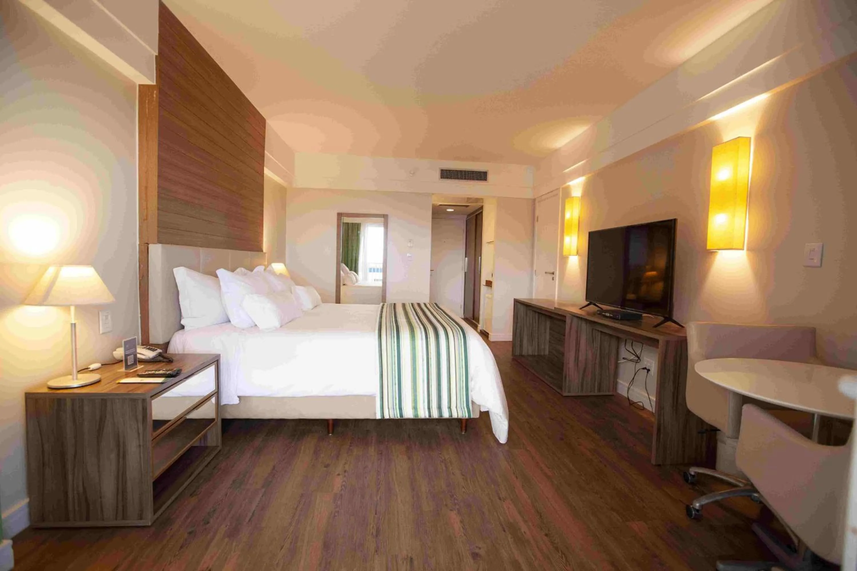 Bedroom, Bed in Vidam Hotel Aracaju - Transamerica Collection