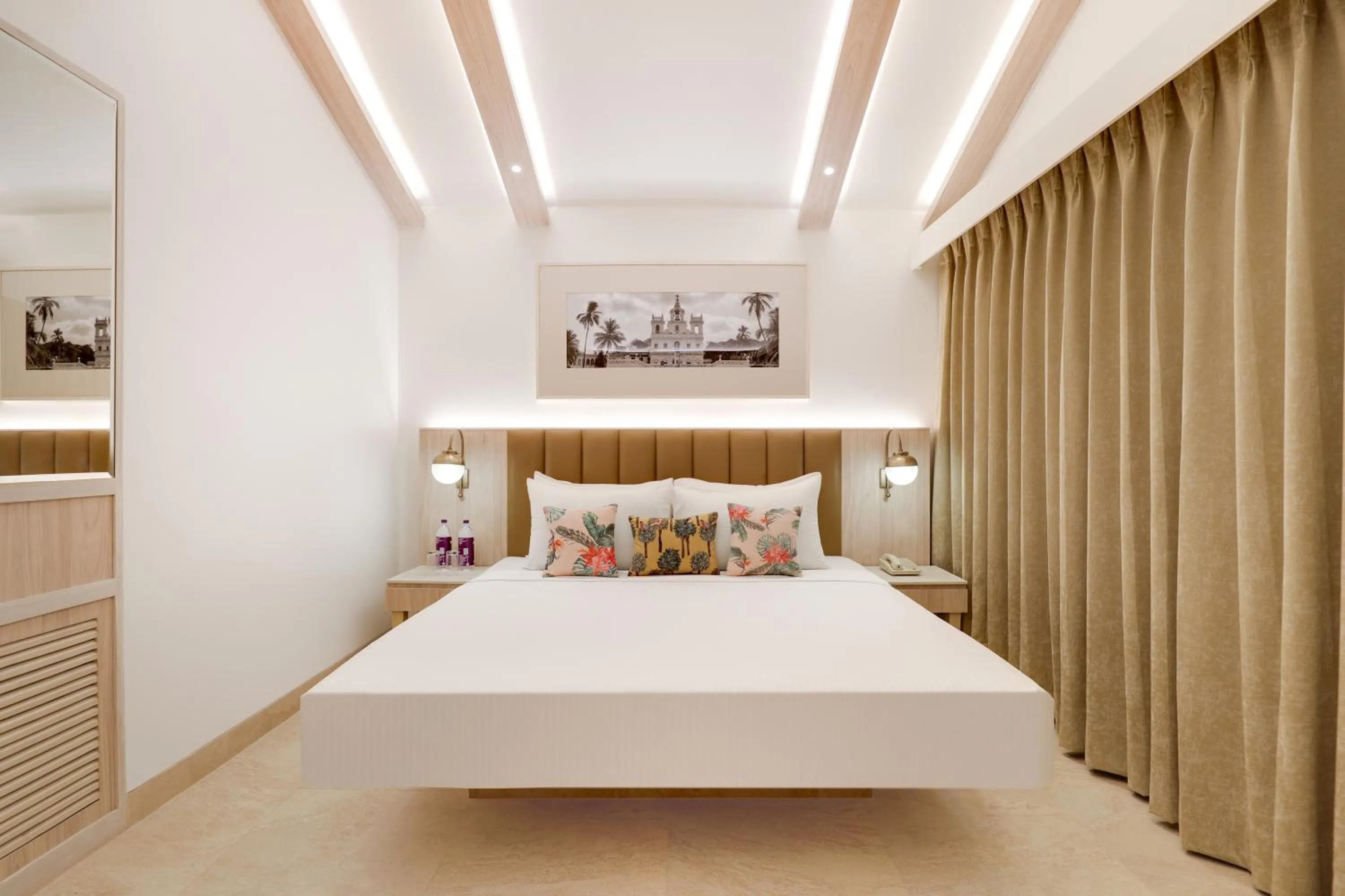 Bedroom, Bed in Lemon Tree Amarante Beach Resort, Goa