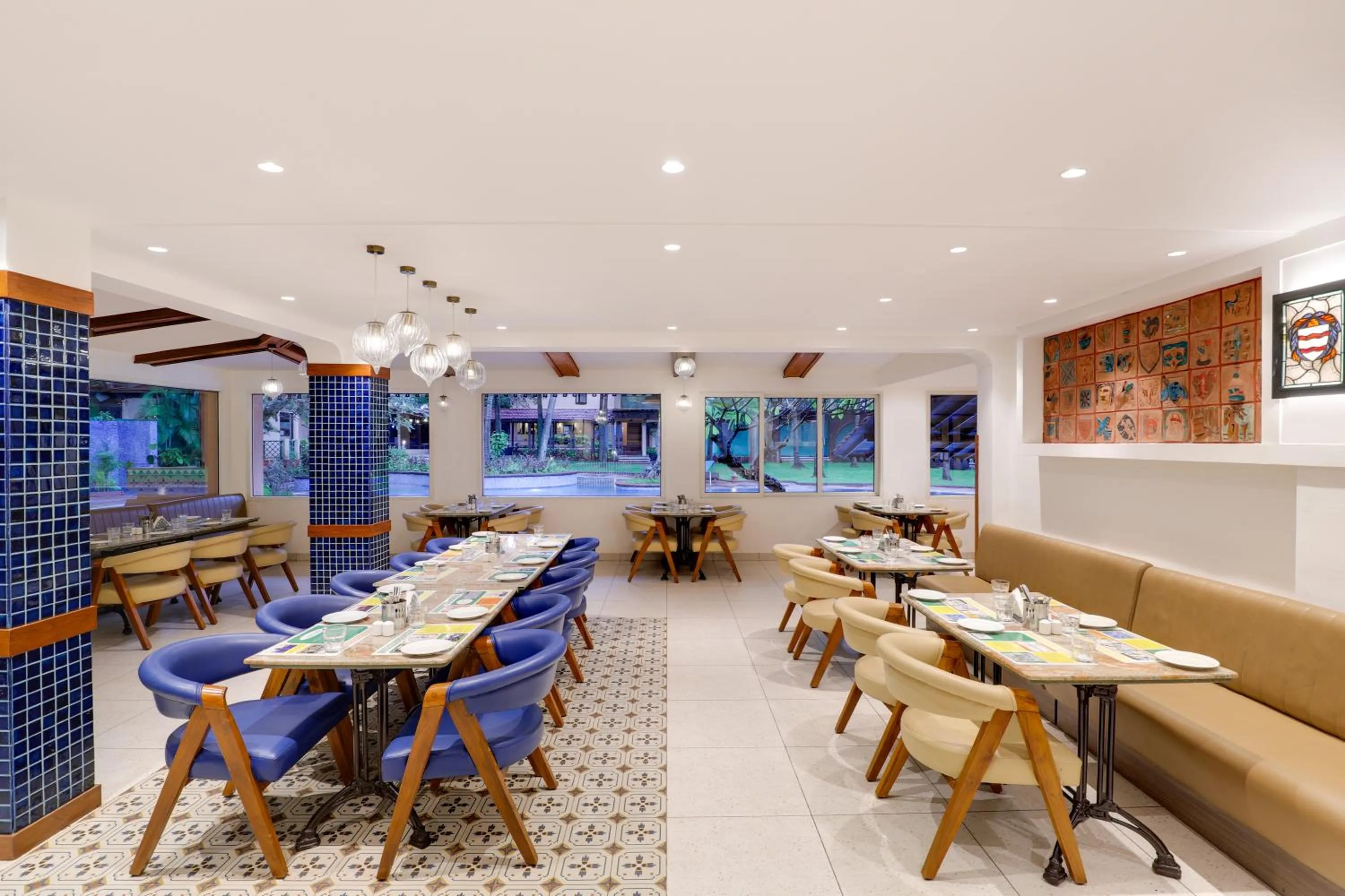 Restaurant/places to eat in Lemon Tree Amarante Beach Resort, Goa