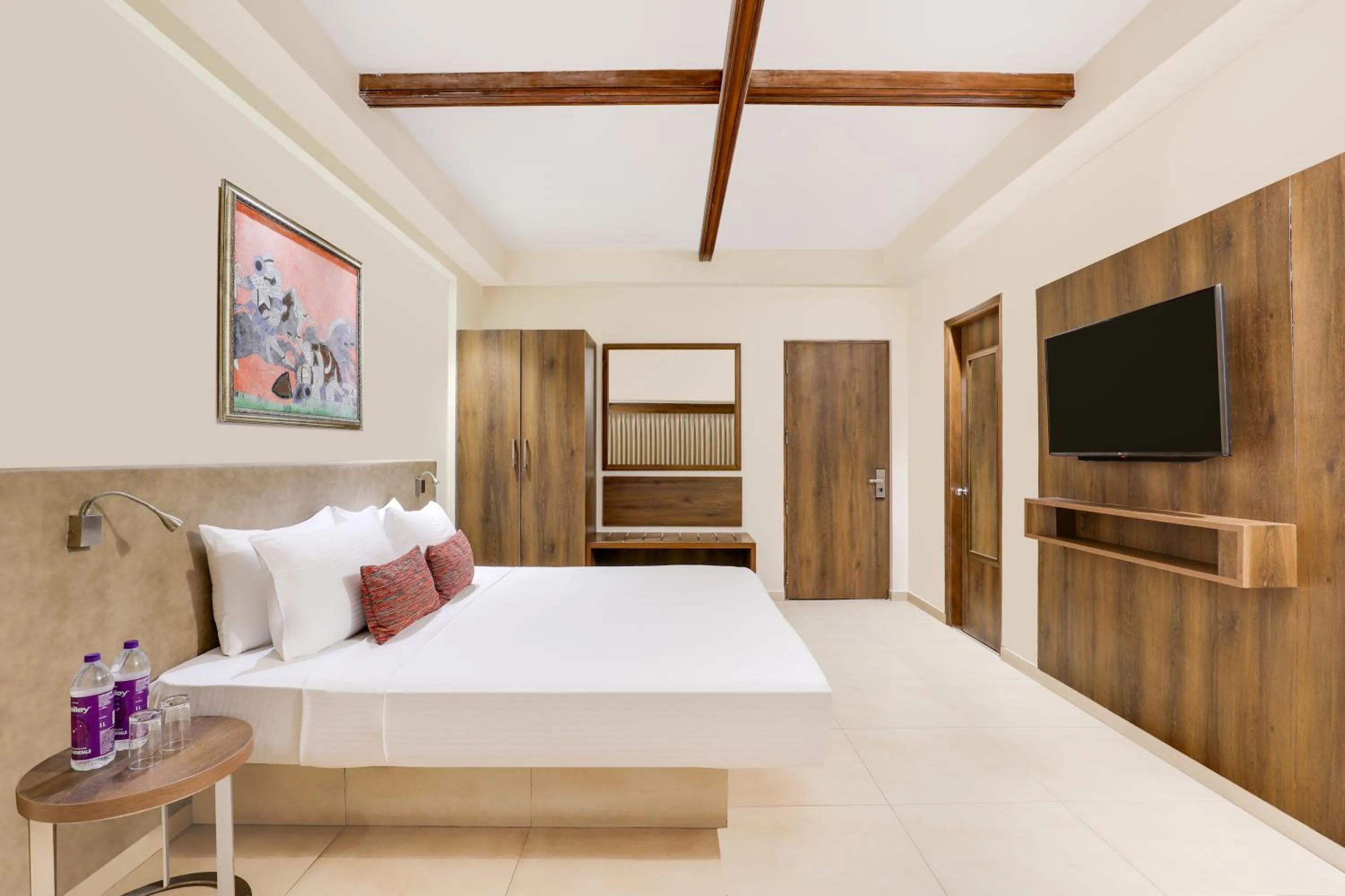 Bedroom, Bed in Lemon Tree Amarante Beach Resort, Goa