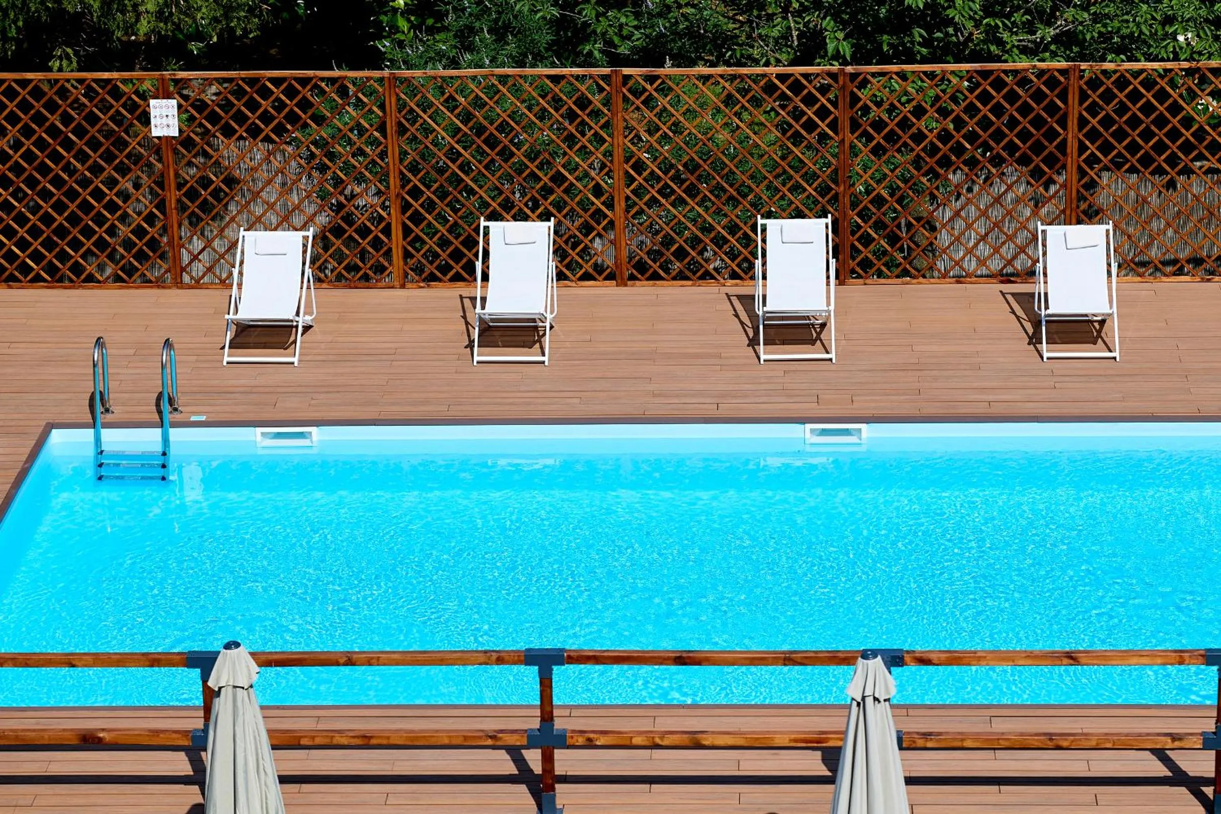 Swimming pool in Occidental Aurelia