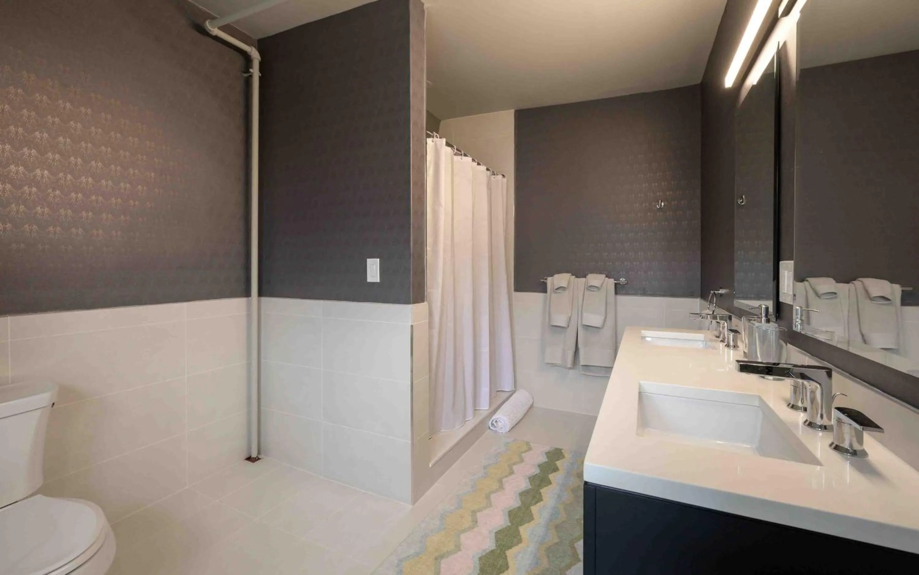 Bathroom in Station Inn Pawling