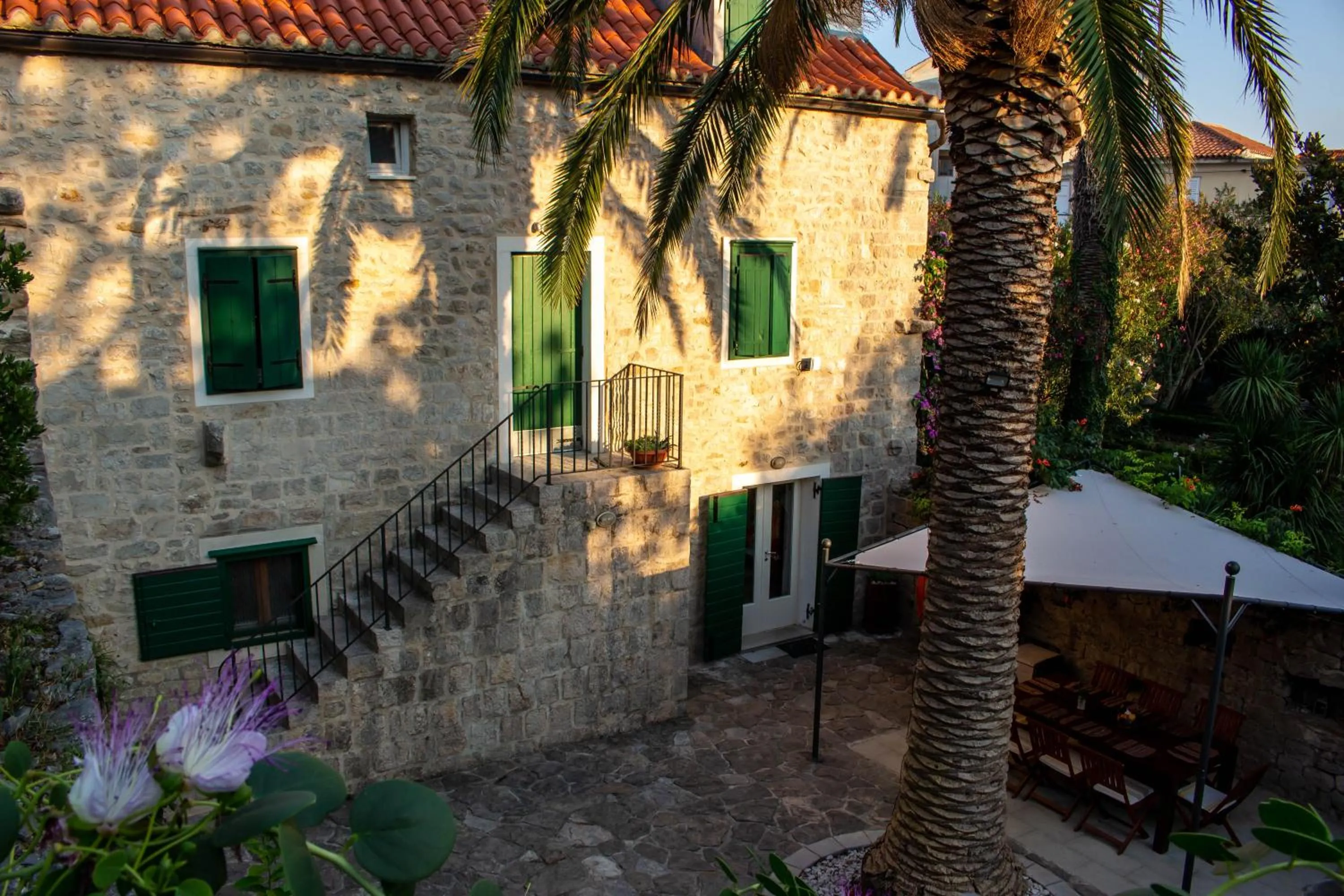 Facade/entrance in Villa Cindro House
