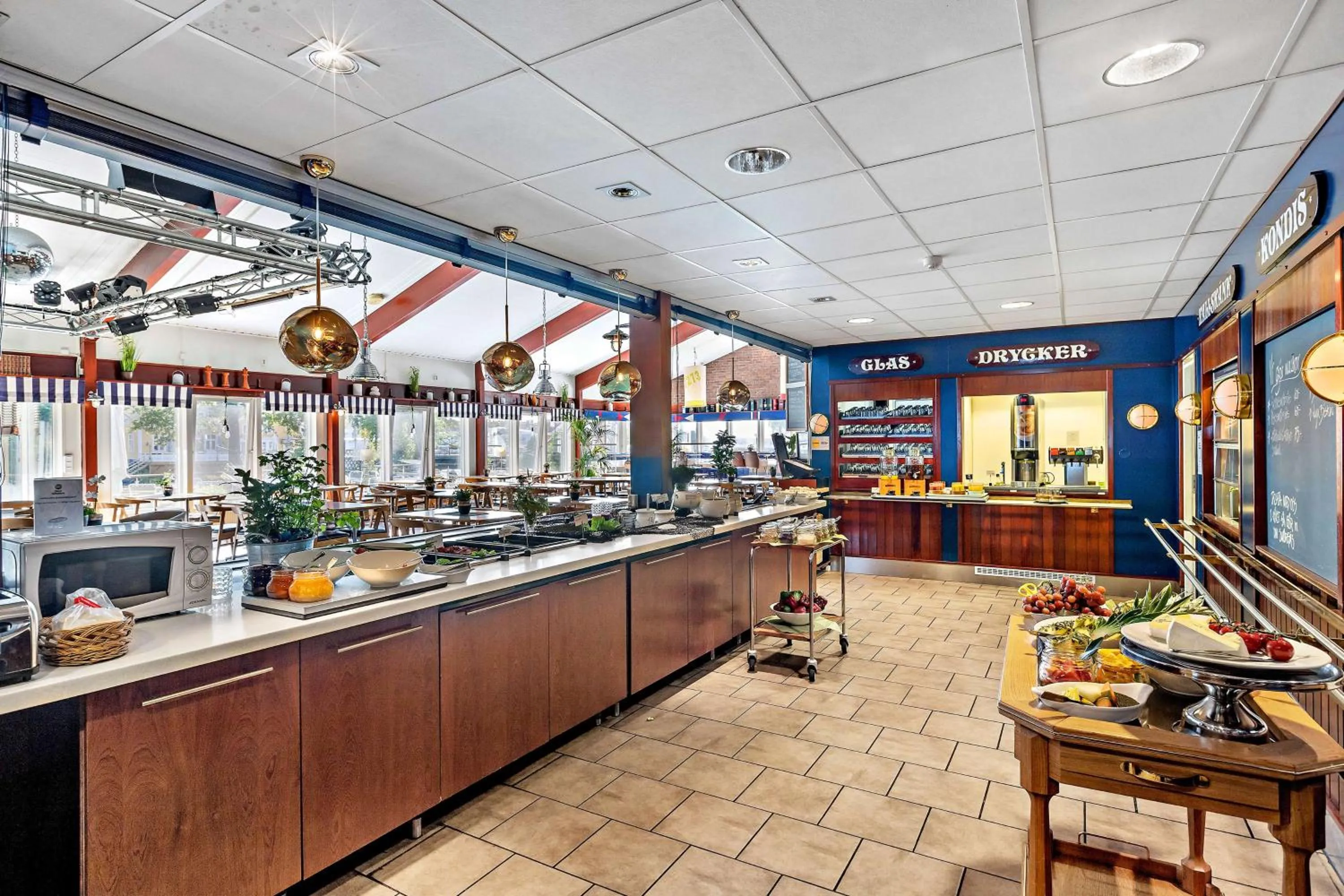 Breakfast in Best Western Hotel Norra Vattern