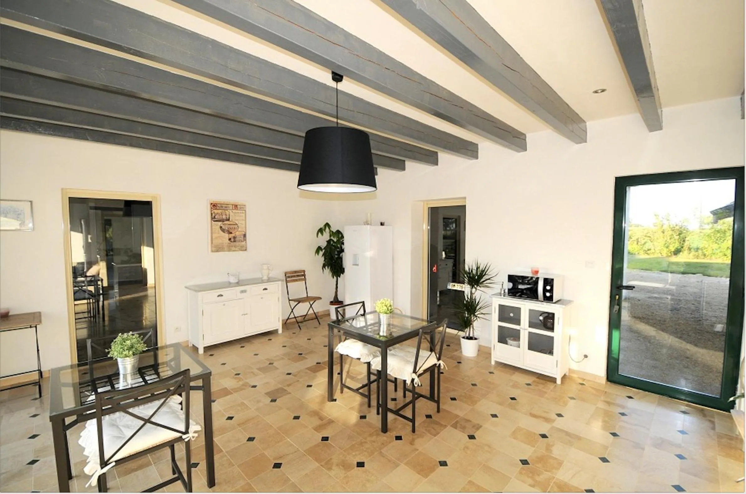 Dining area in FERME DE L'EREAU