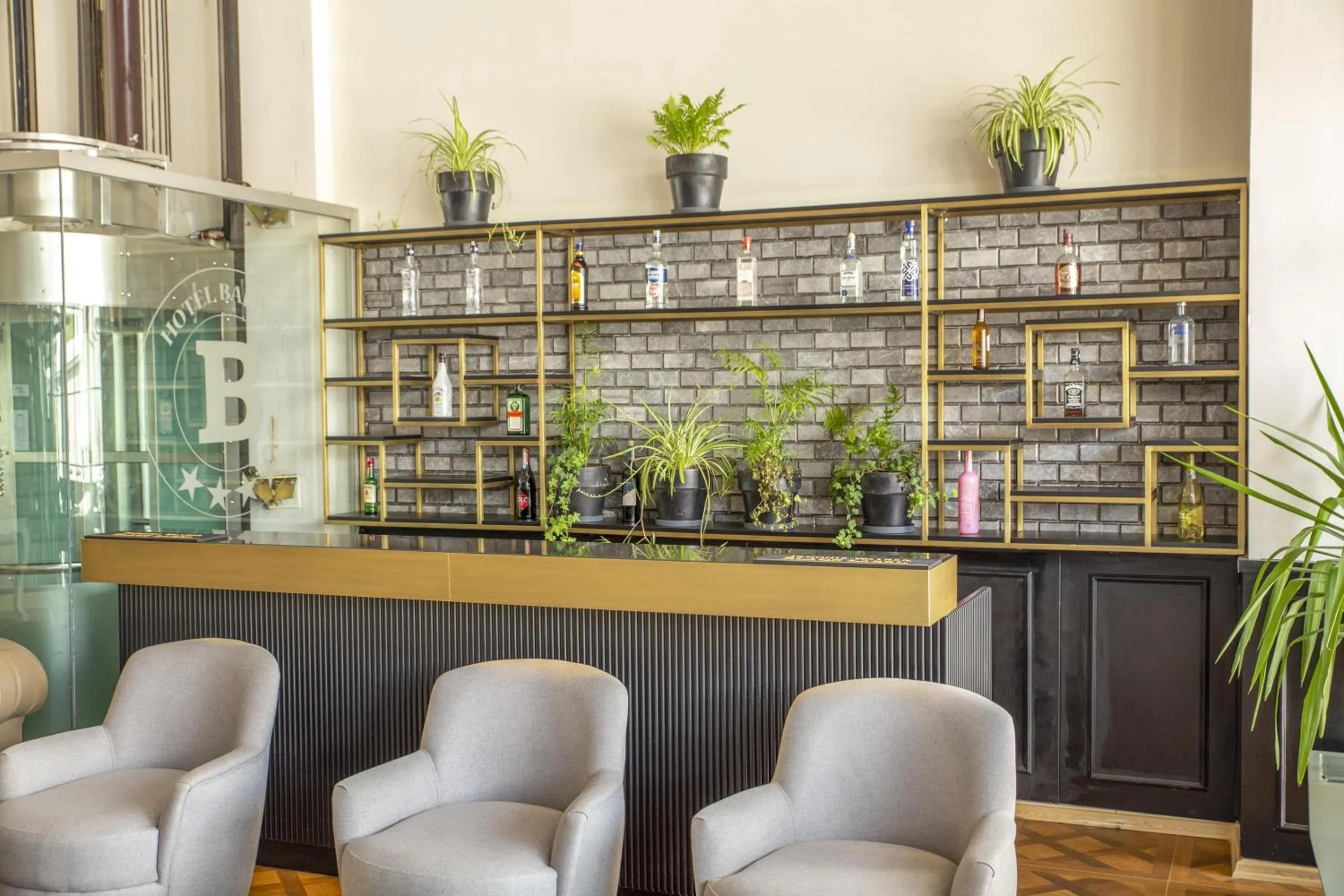 Lounge or bar in New Balturk Hotel Izmit