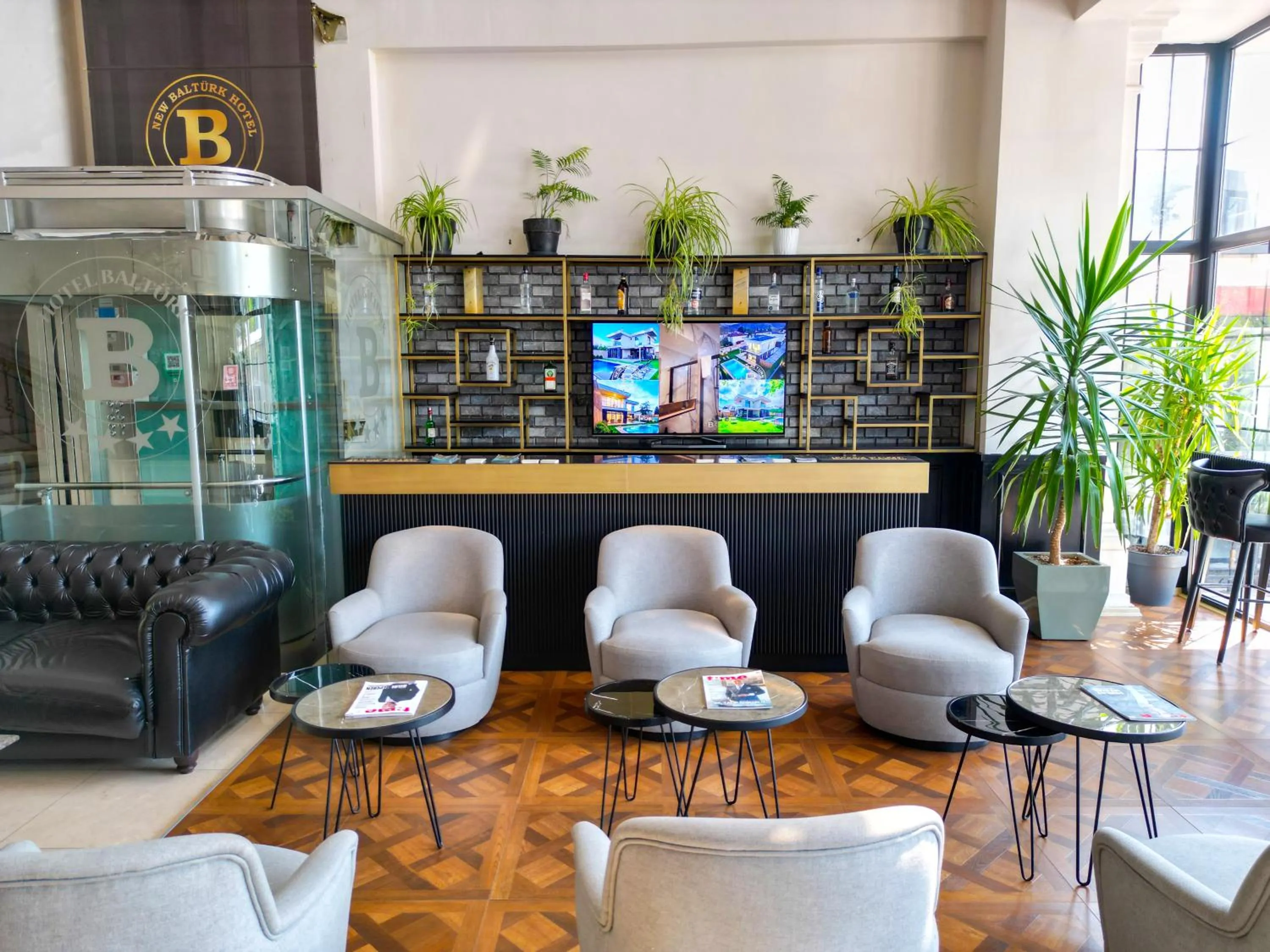 Lobby or reception in New Balturk Hotel Izmit