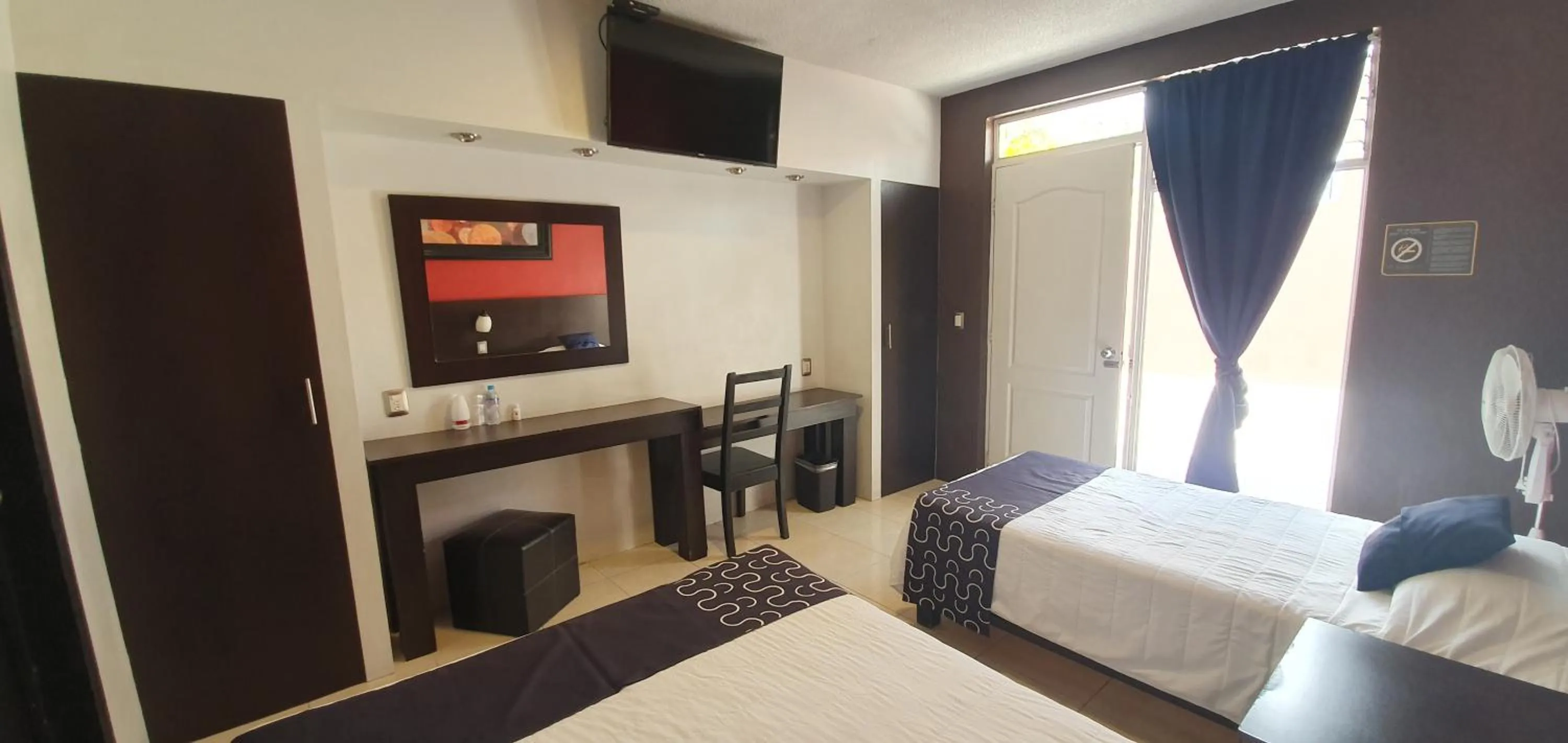 Photo of the whole room in Hotel Del Valle, Tecamachalco