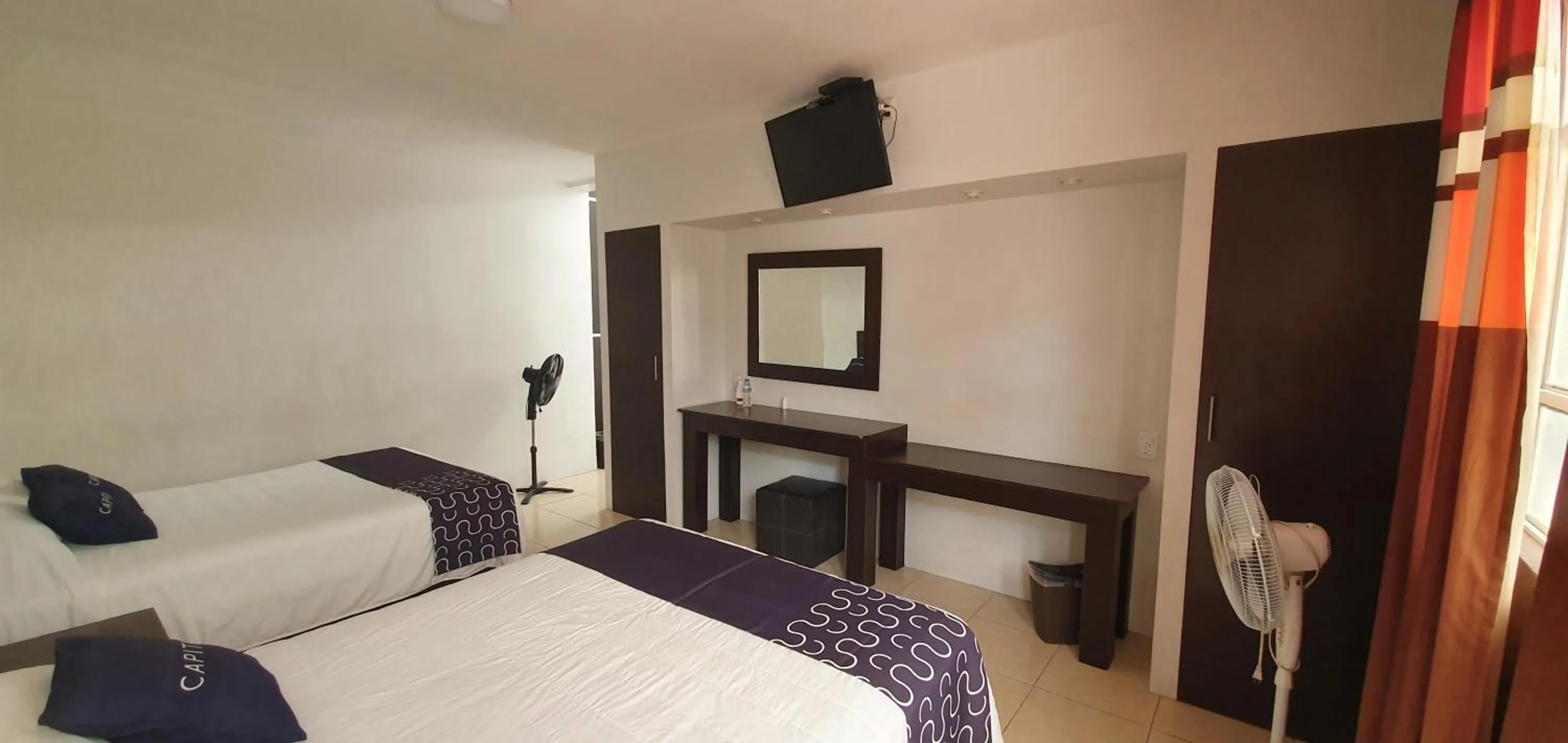 Photo of the whole room in Hotel Del Valle, Tecamachalco